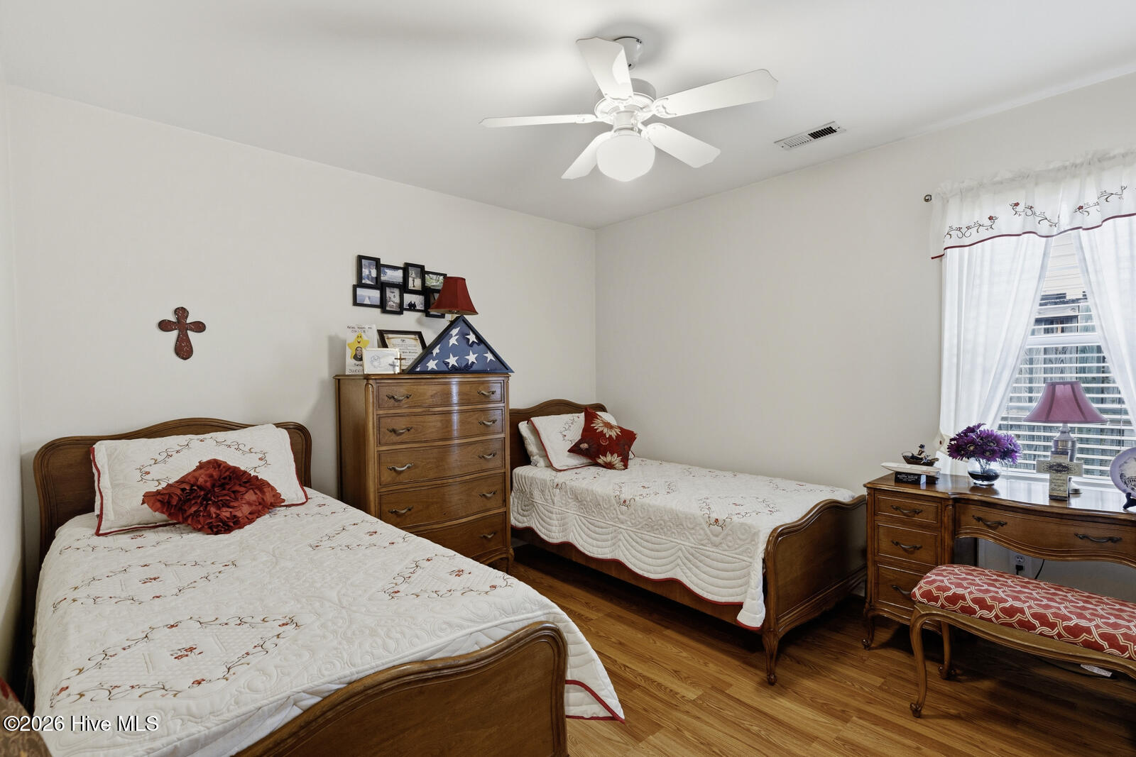 100557609 | Photo 19