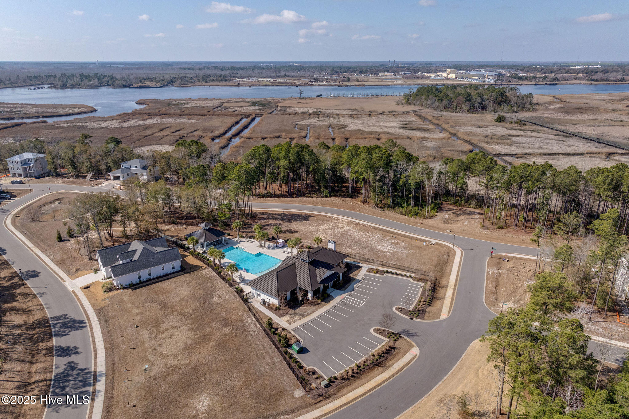 100537676 | Photo 16