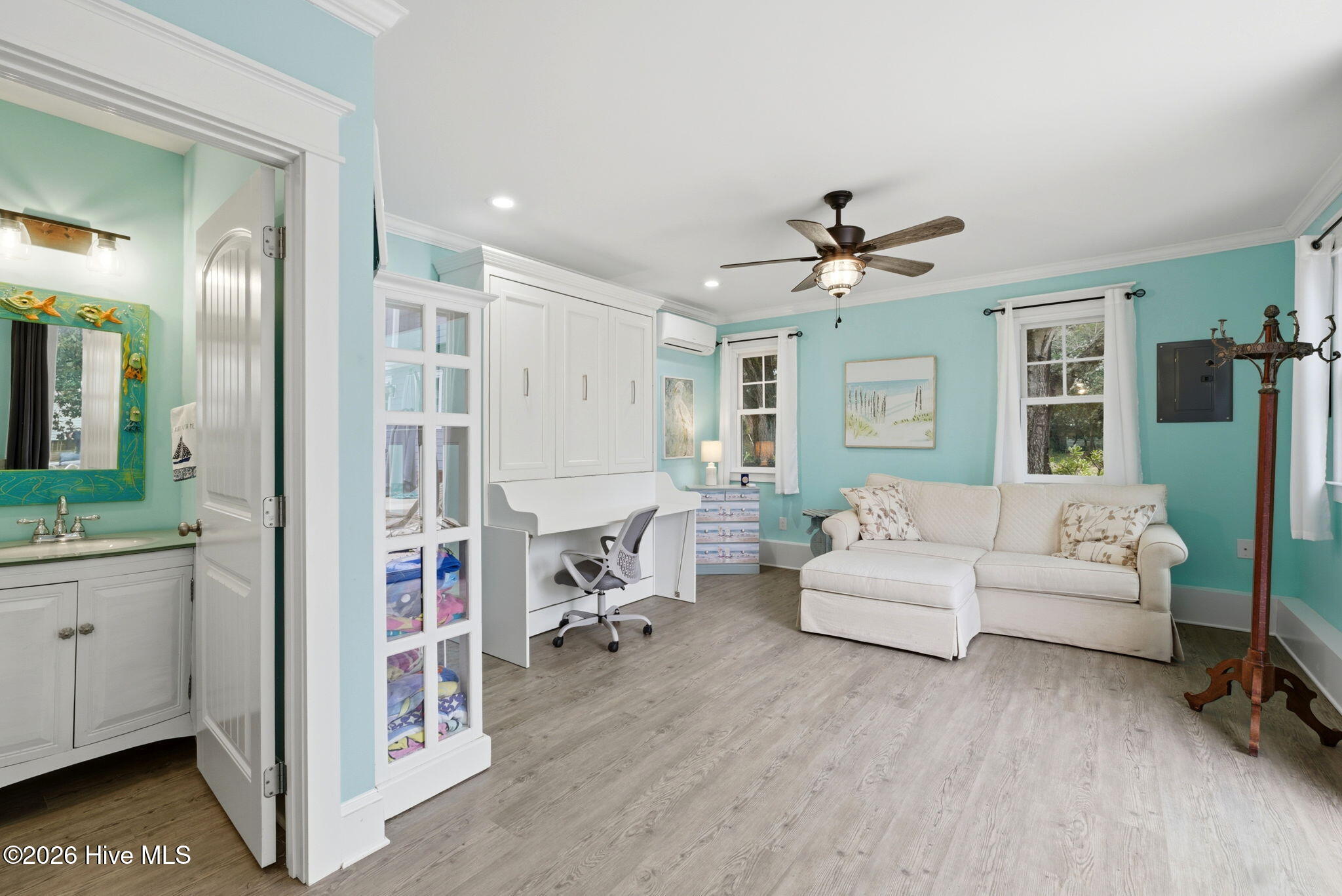 100553836 | Photo 52