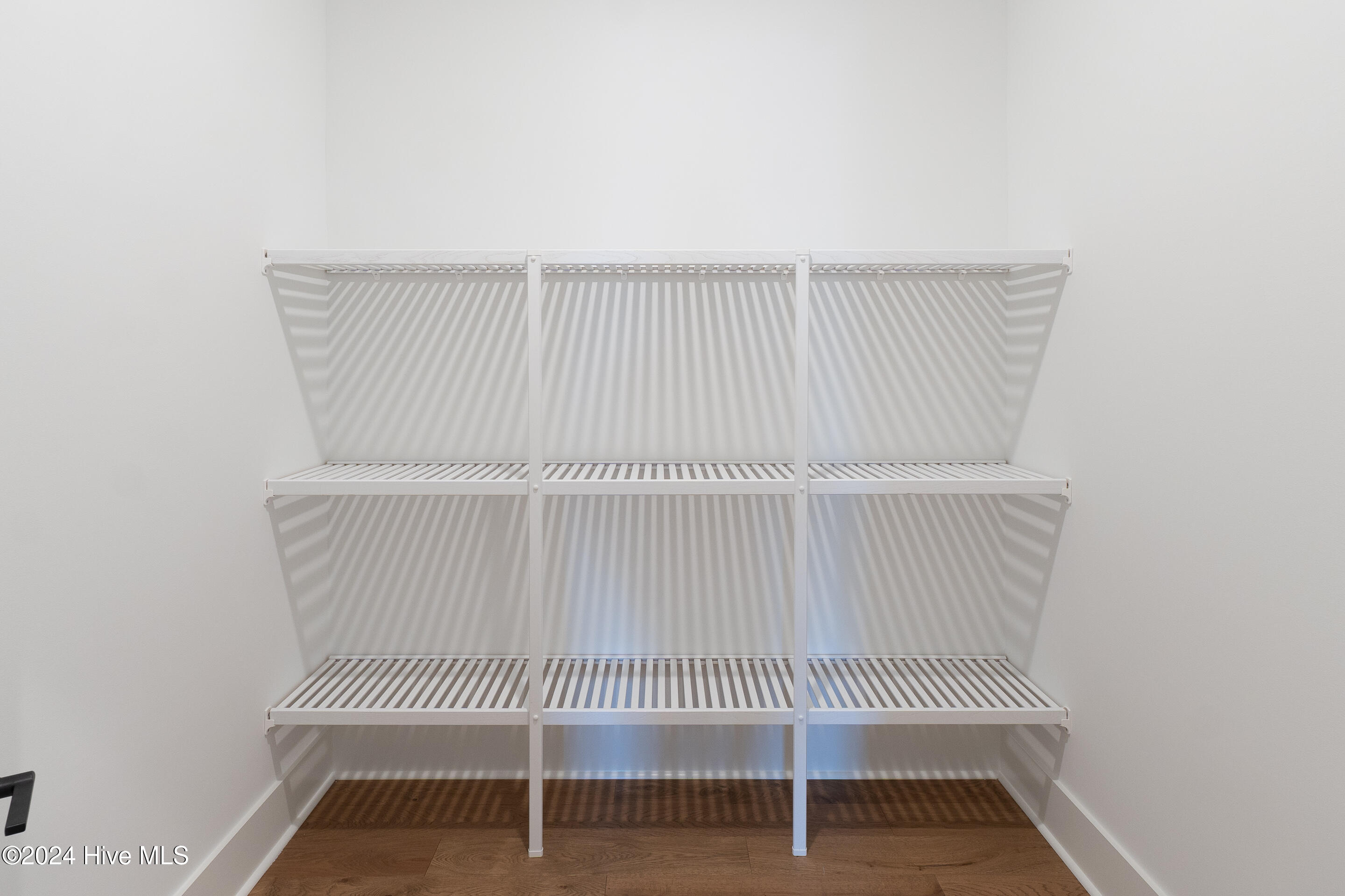 100552091 | Photo 17