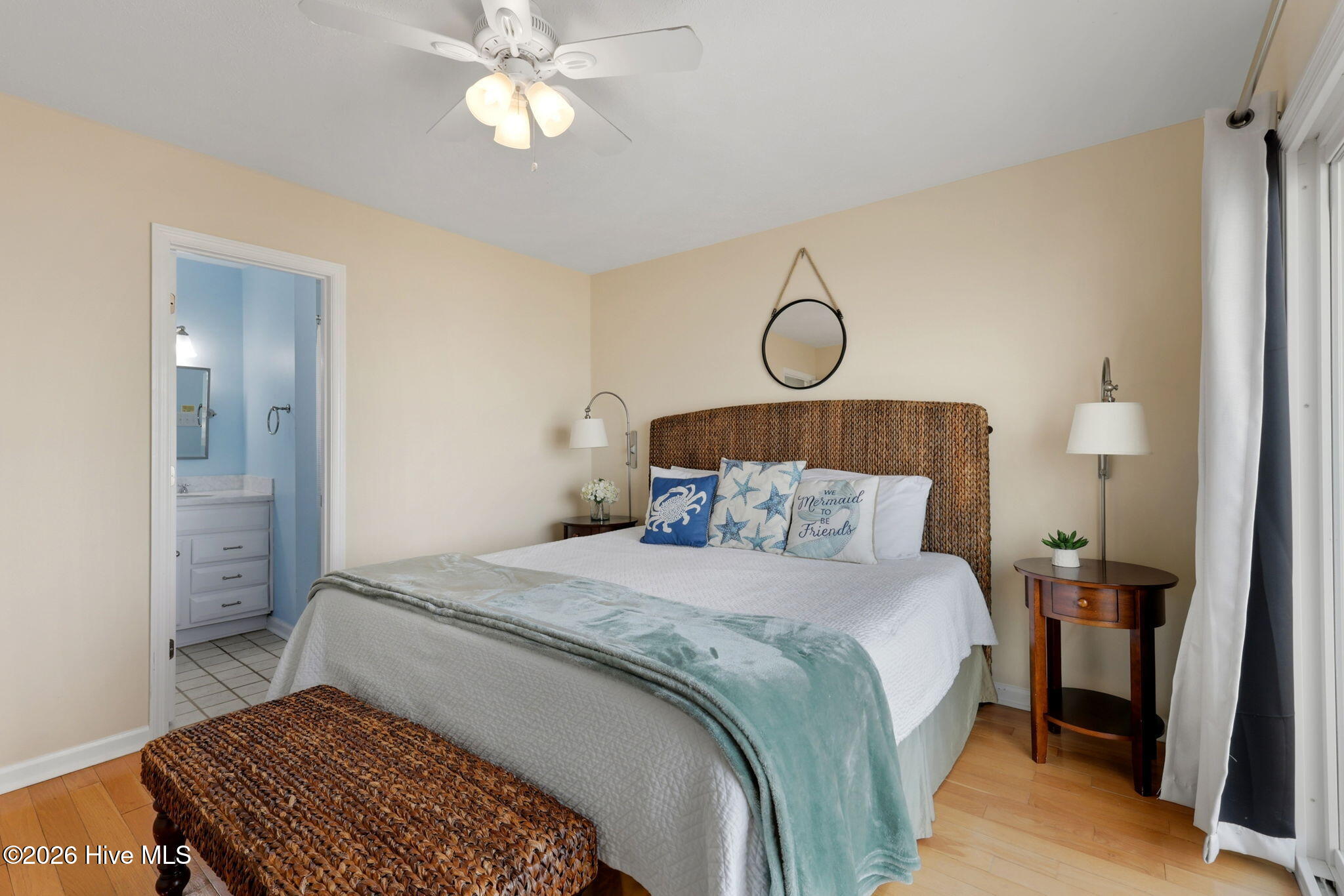 100556702 | Photo 31