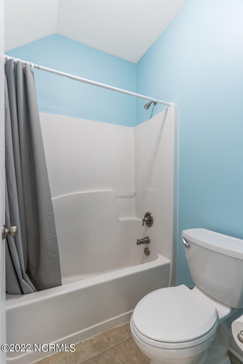 100556304 | Photo 43