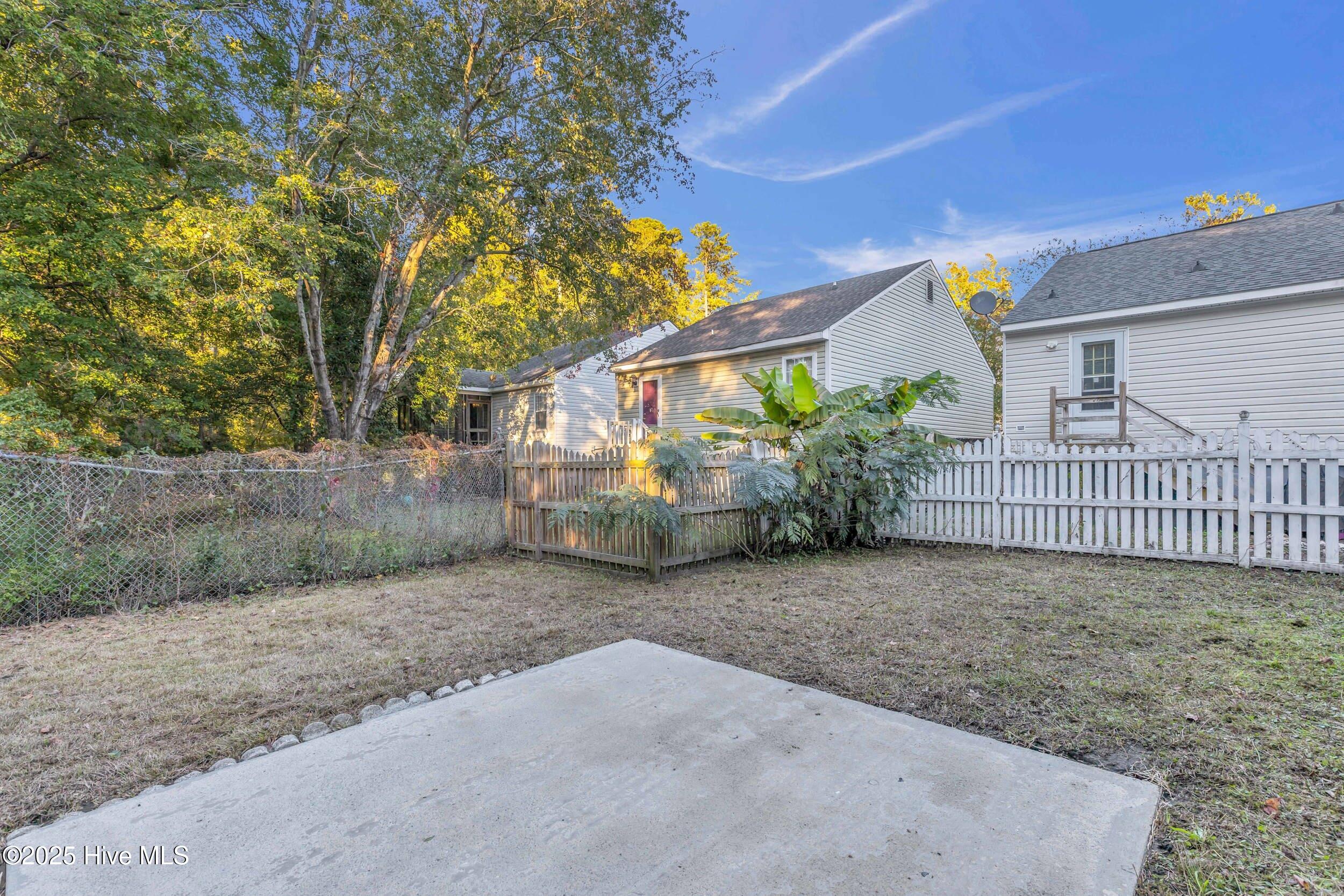 100540168 | Photo 32