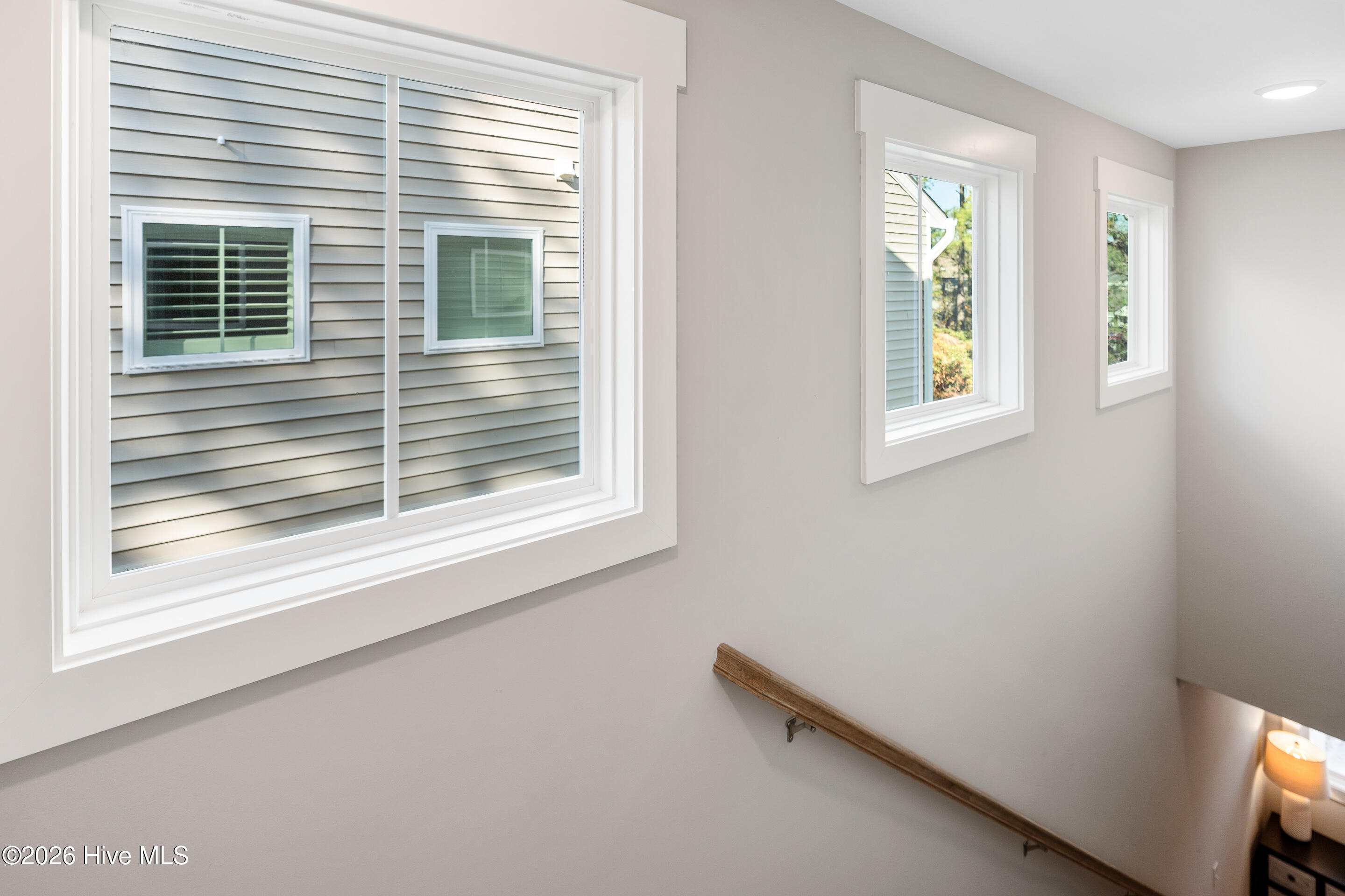 100548650 | Photo 22