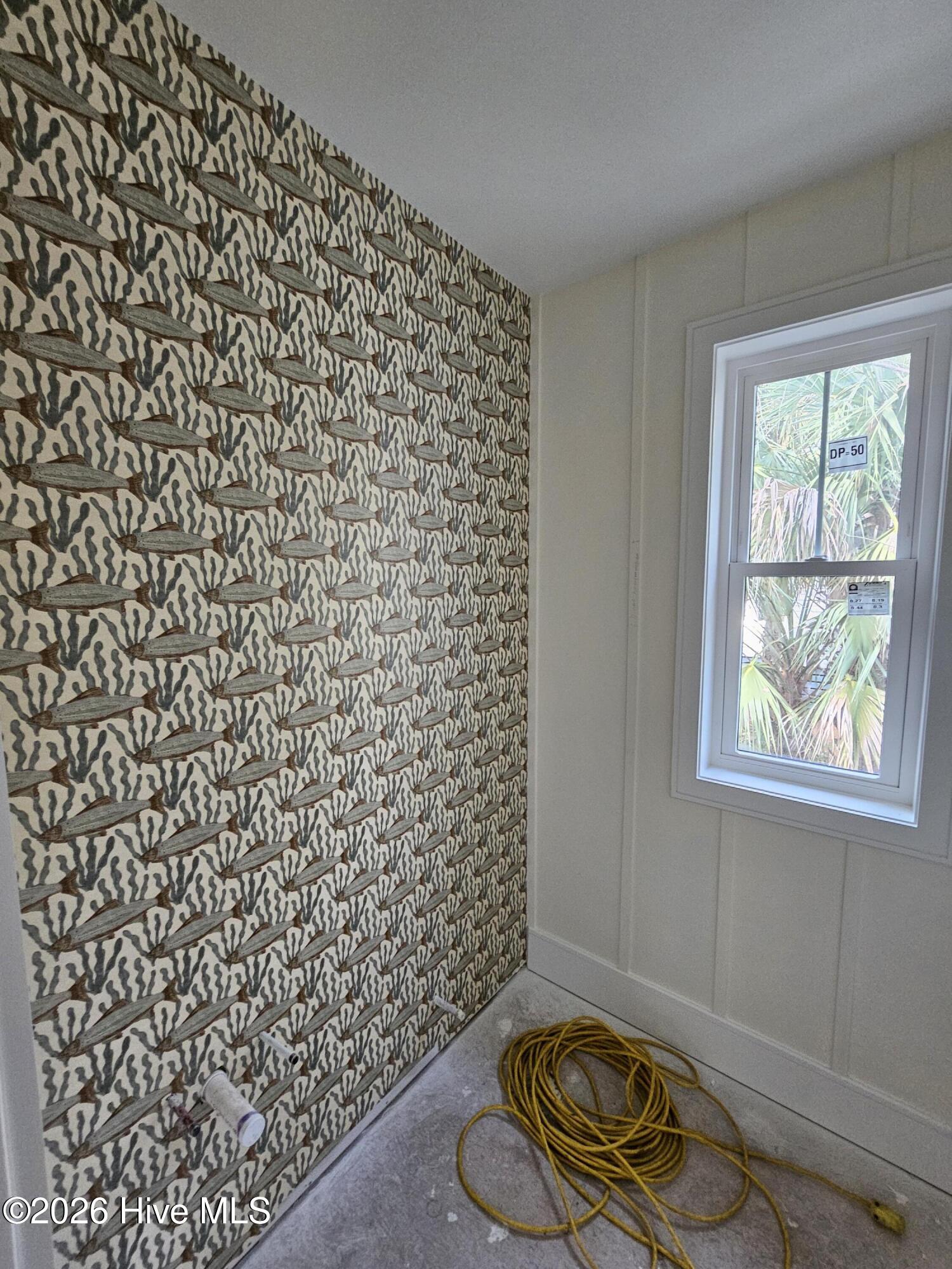 100527849 | Photo 12