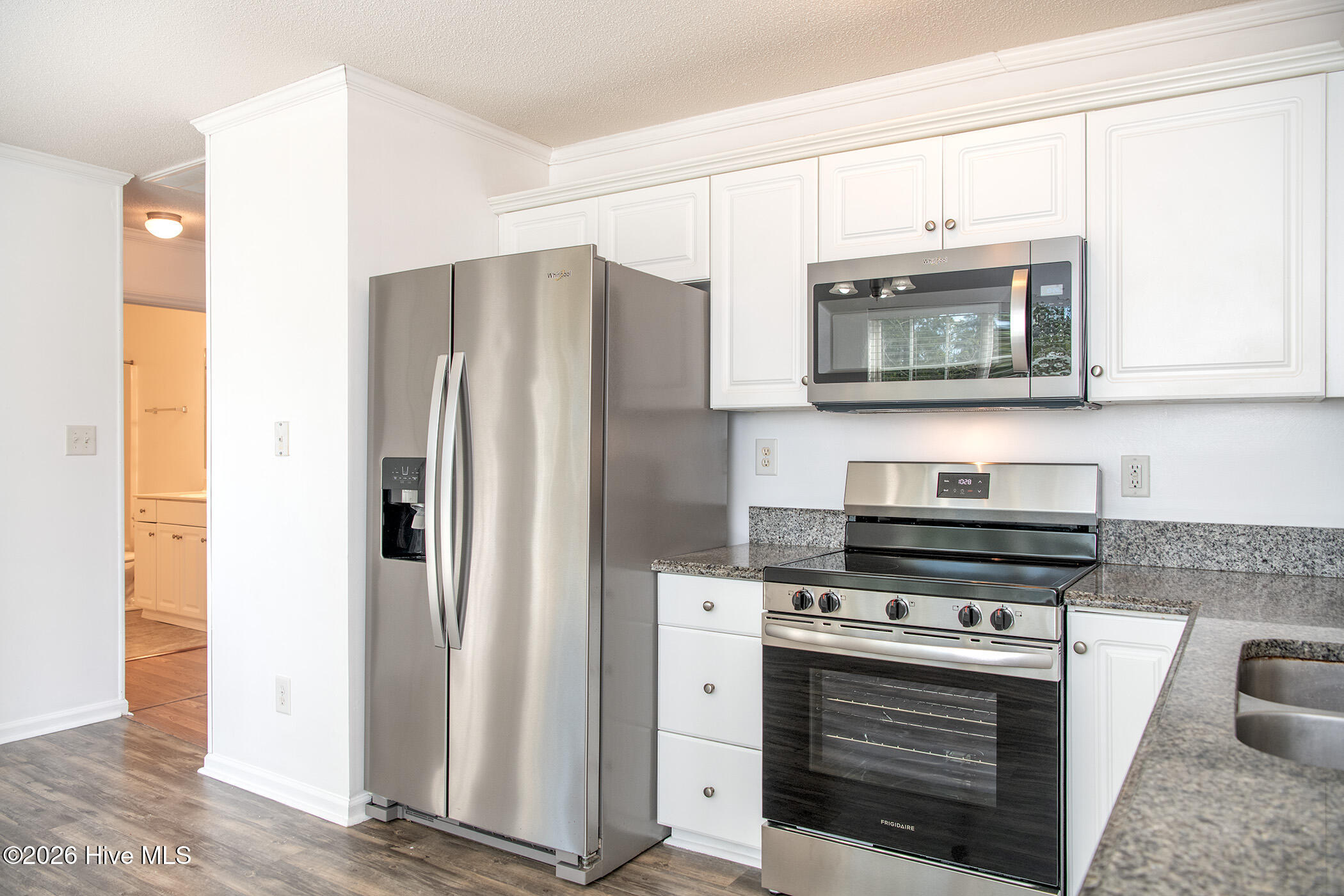 100567434 | Photo 10