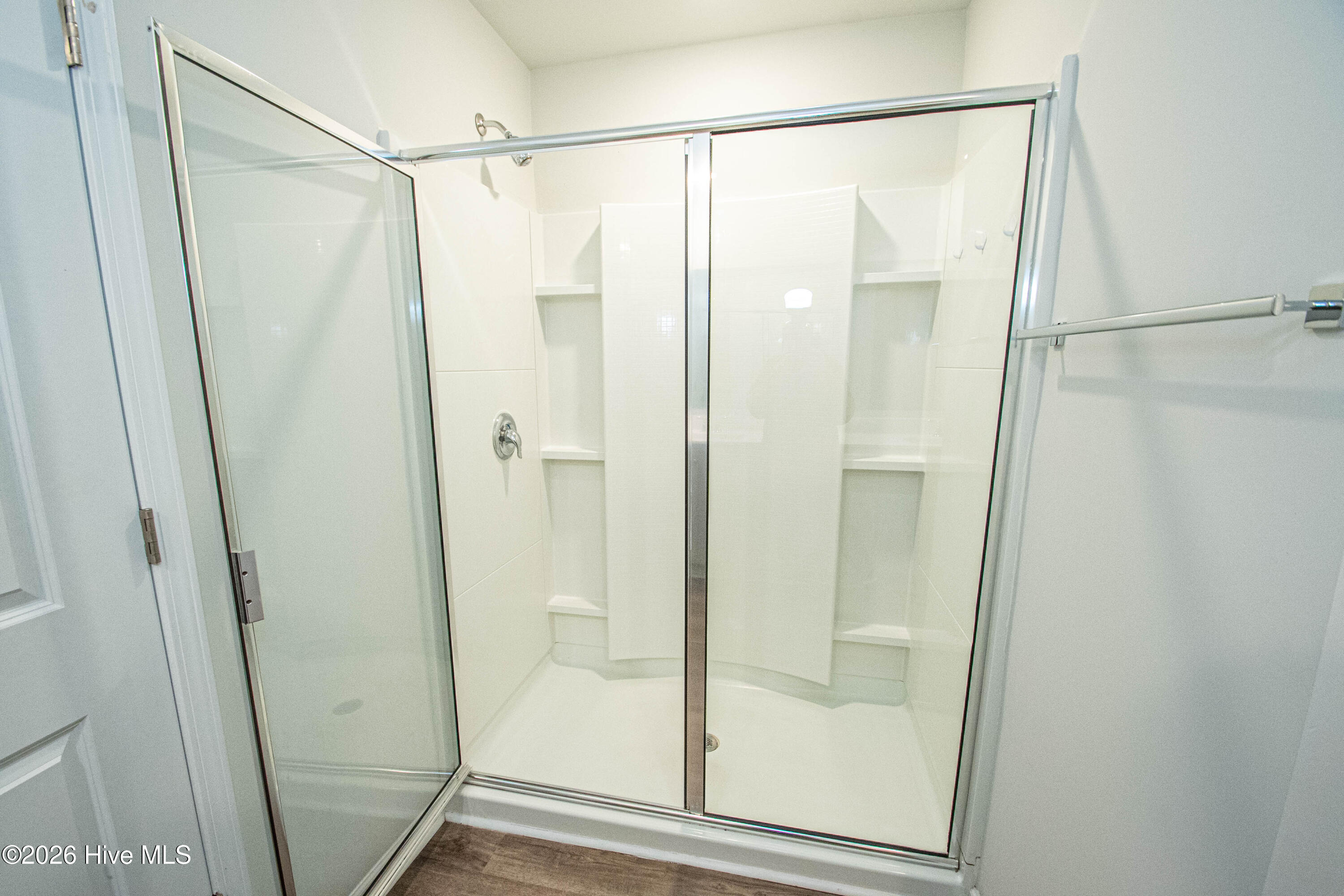 100553957 | Photo 41