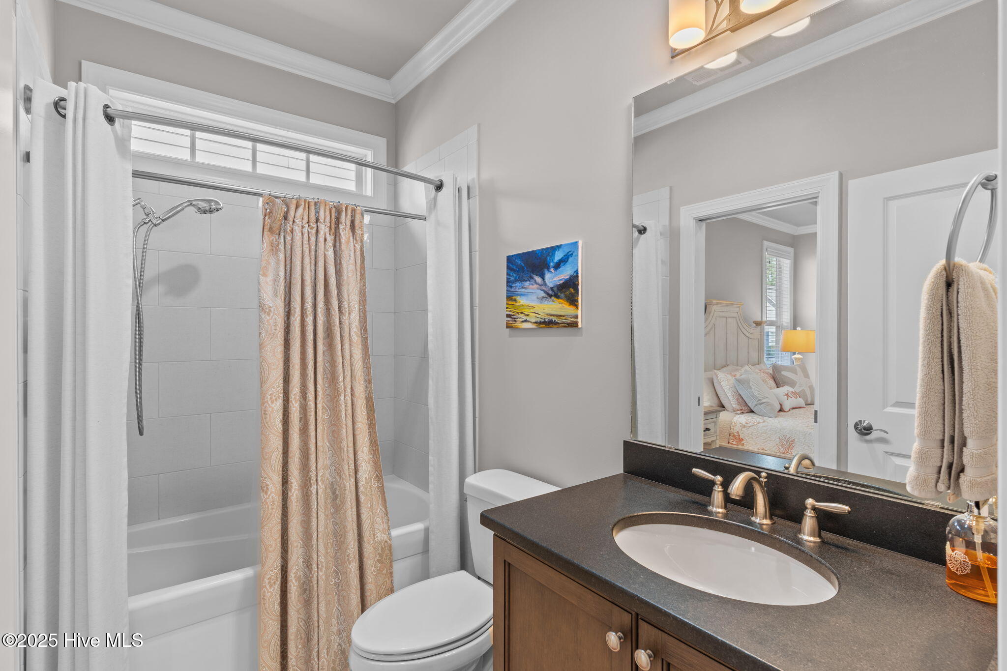 100552271 | Photo 27