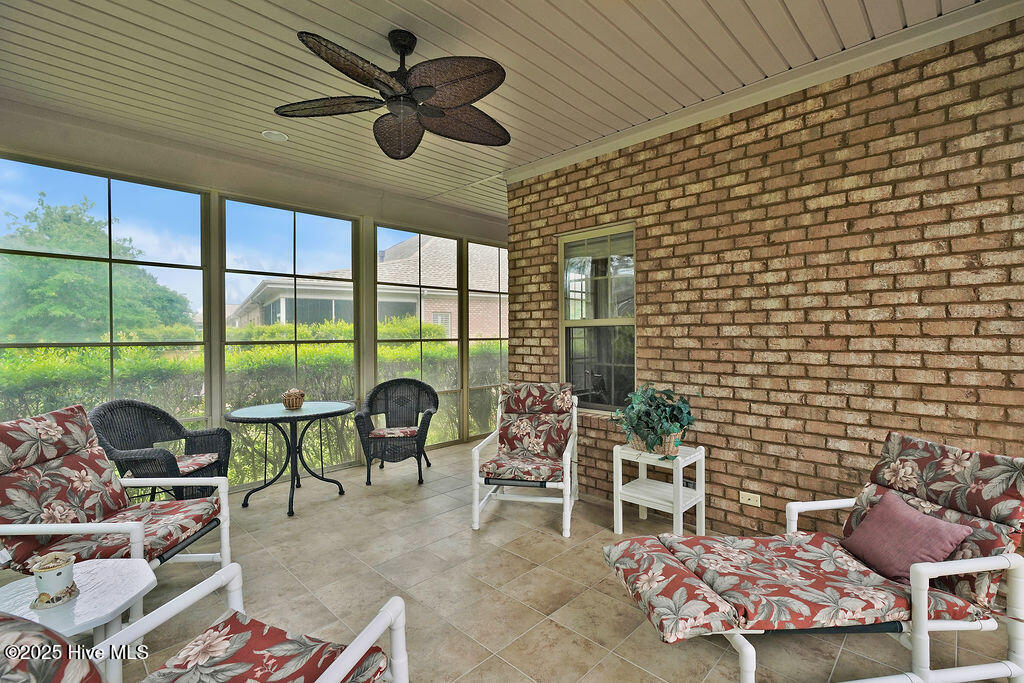 100505540 | Photo 33