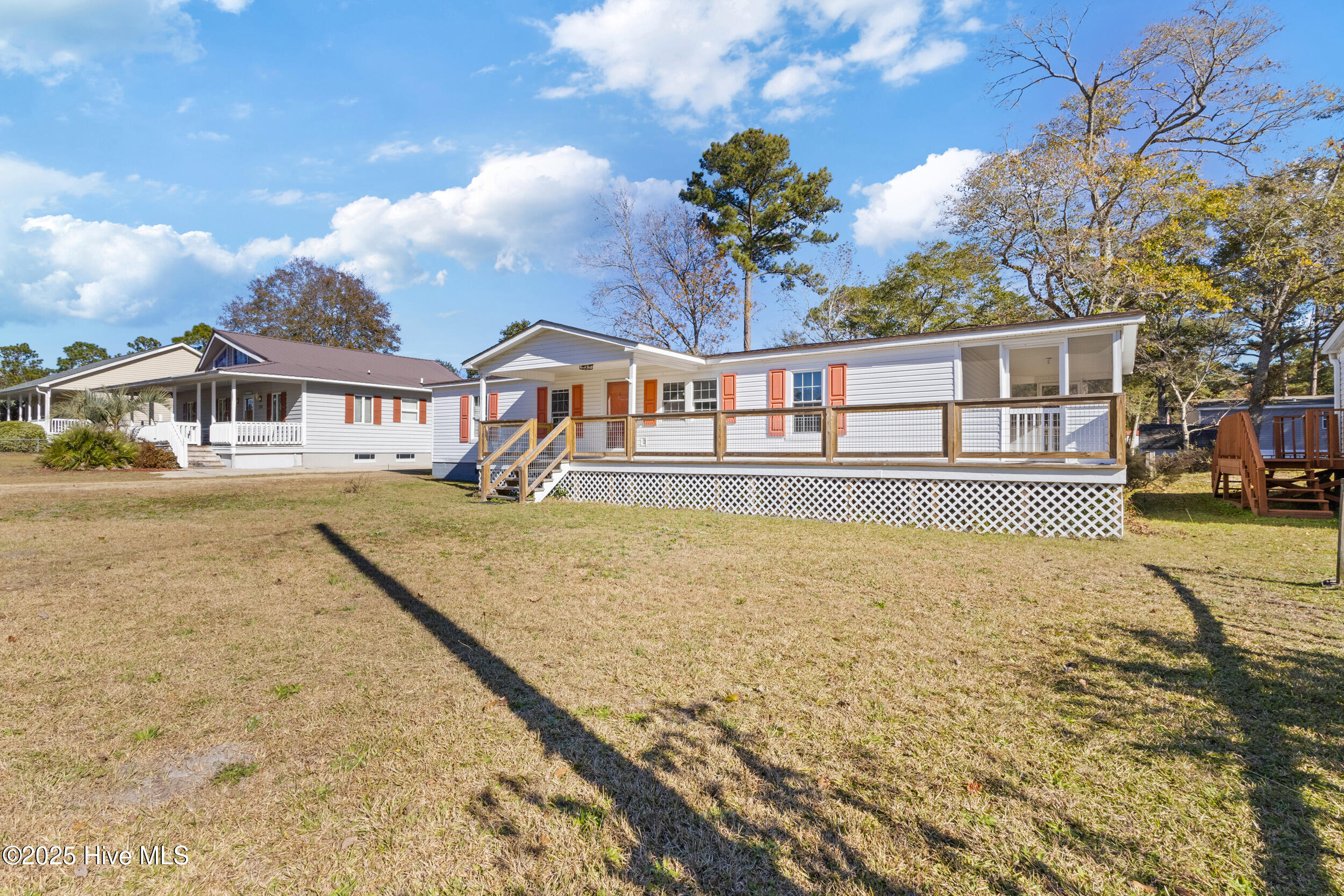 100545397 | Photo 43