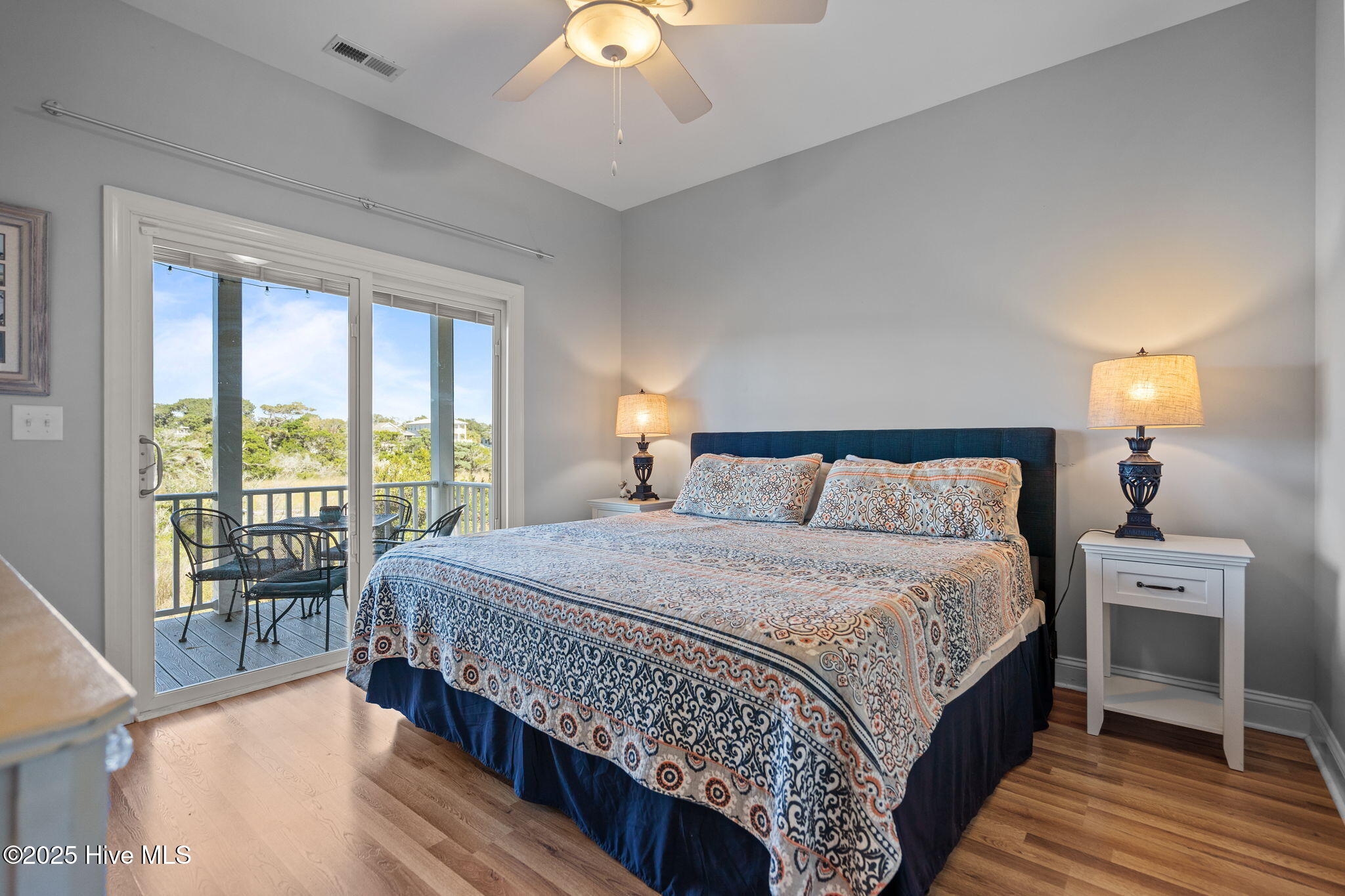 100537497 | Photo 22