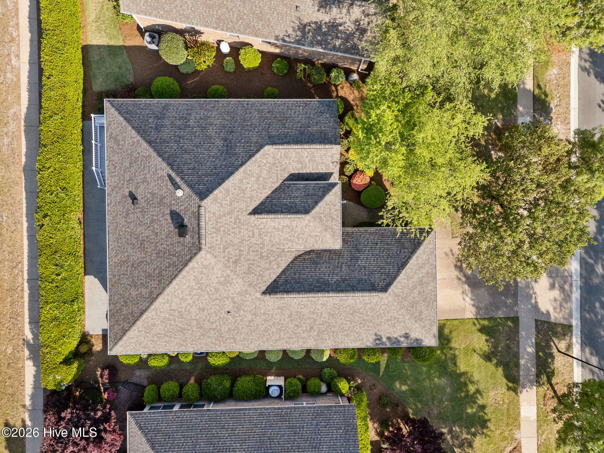 100567034 | Photo 32