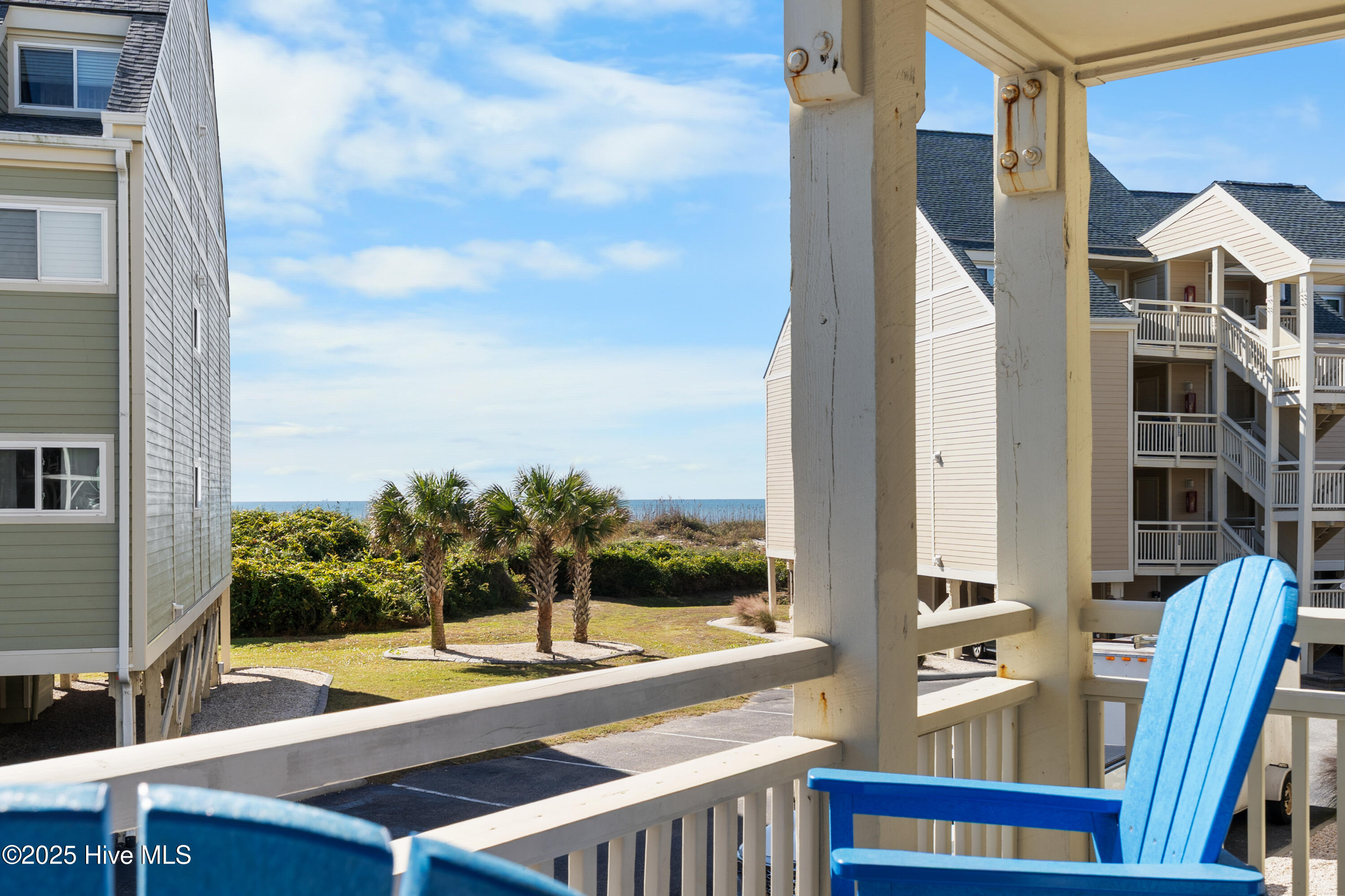 100539847 | Photo 35