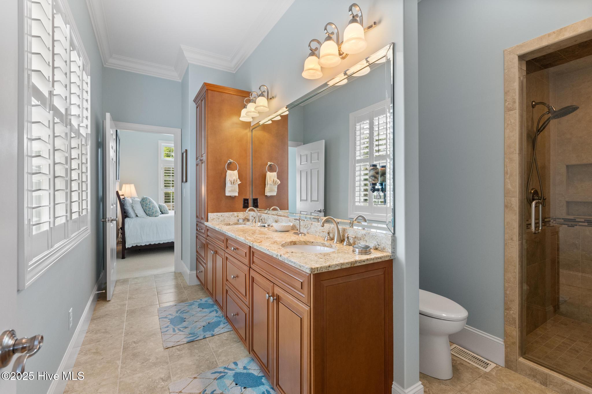 100567588 | Photo 31