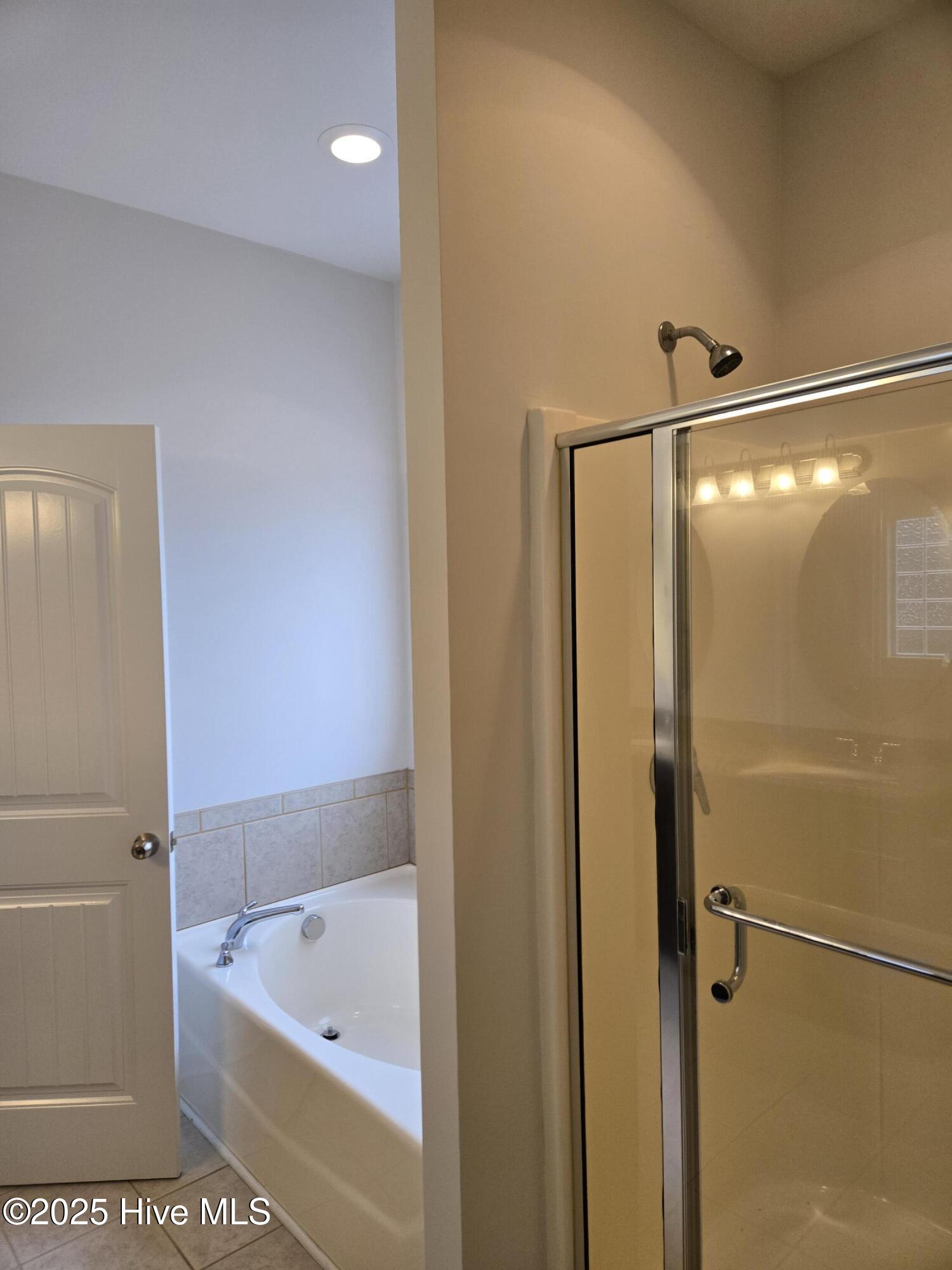 100544610 | Photo 17