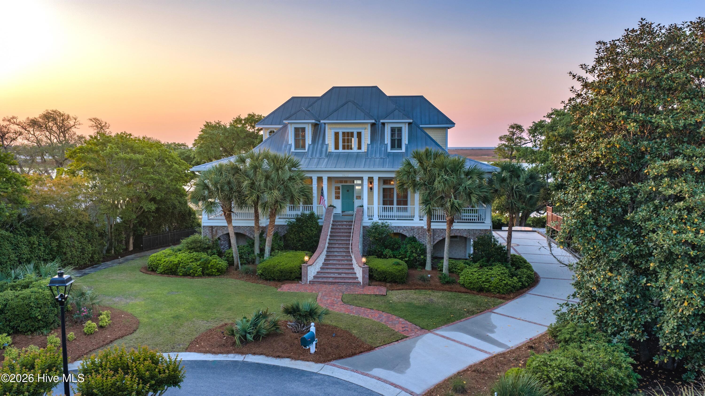 100569484 | Photo 98