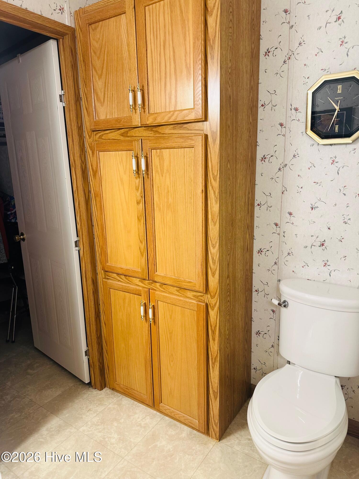 100548768 | Photo 22