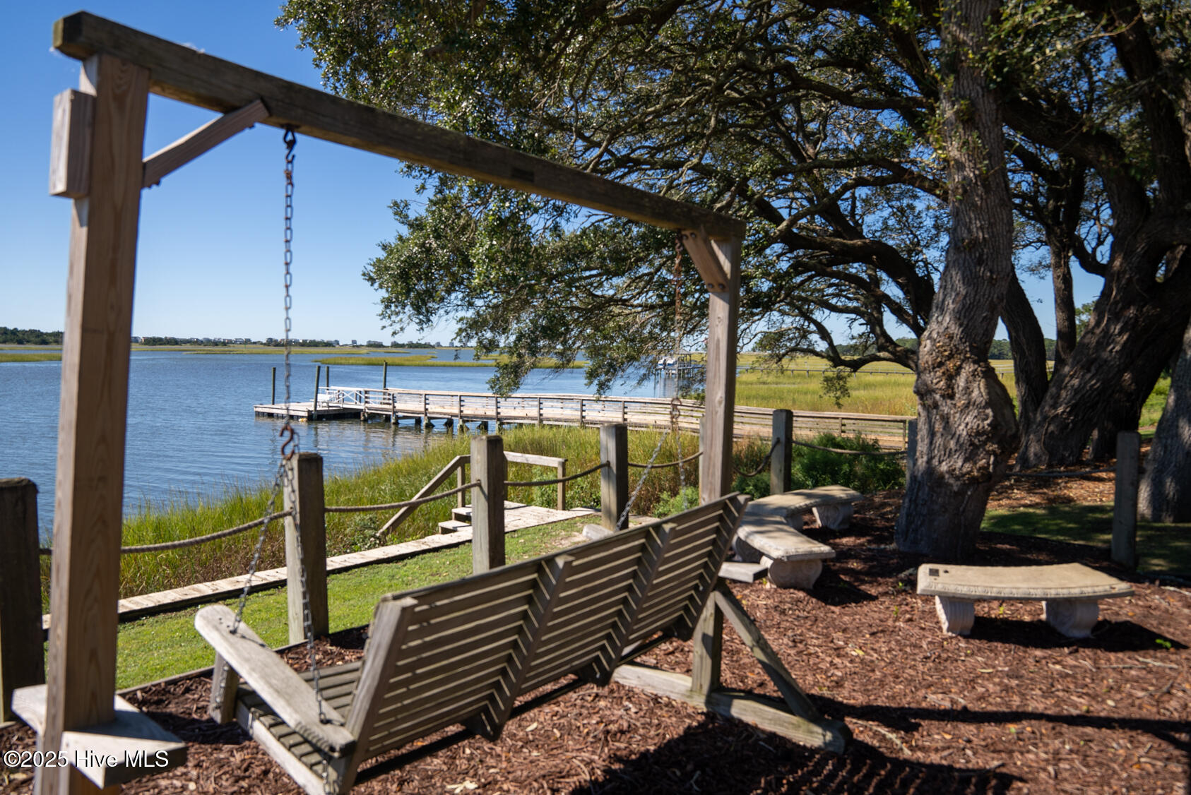 100543941 | Photo 65