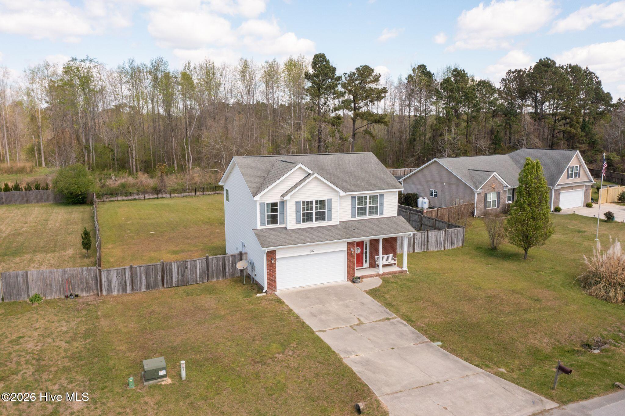 100565163 | Photo 49