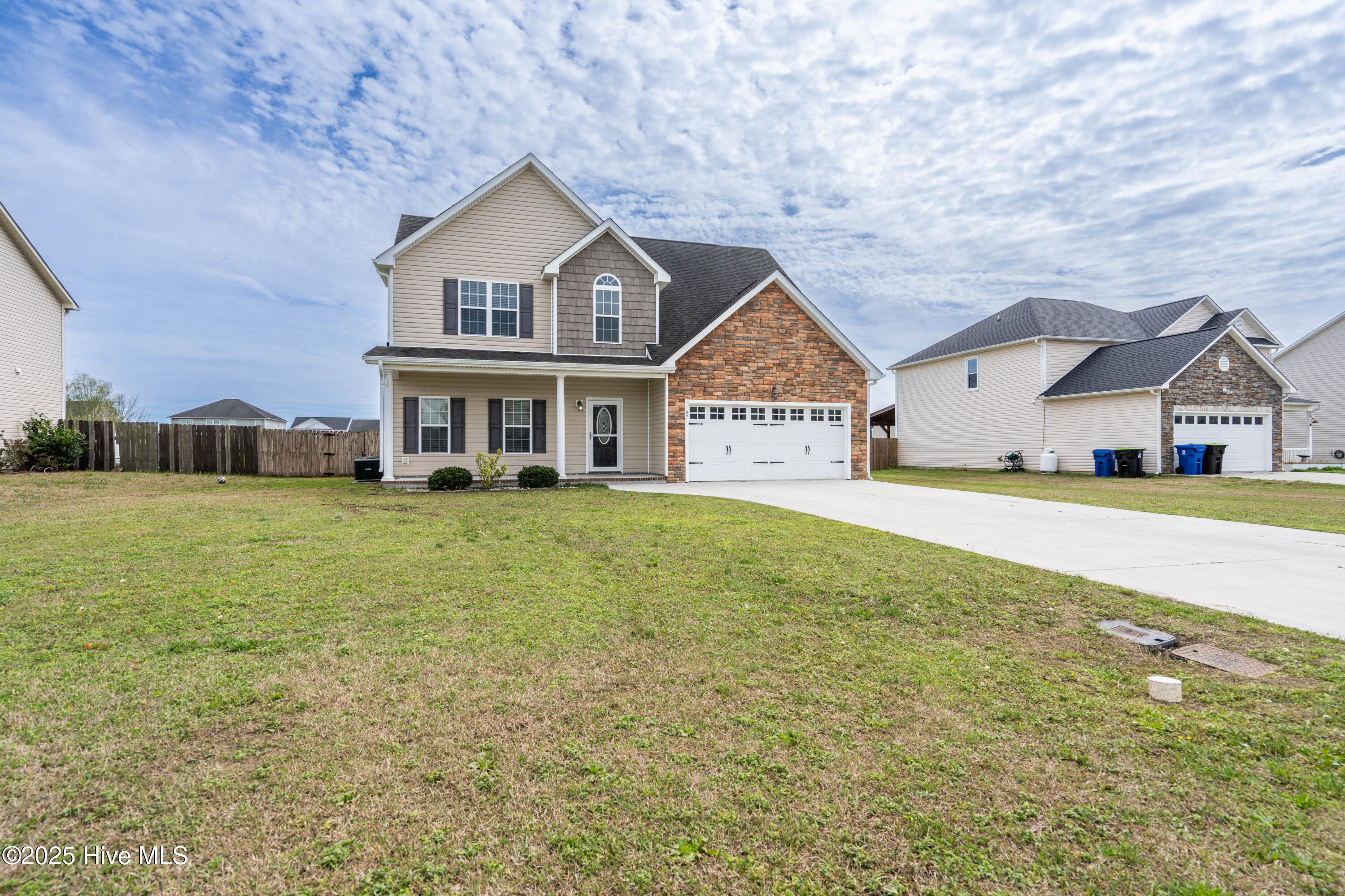 100495795 | Photo 45