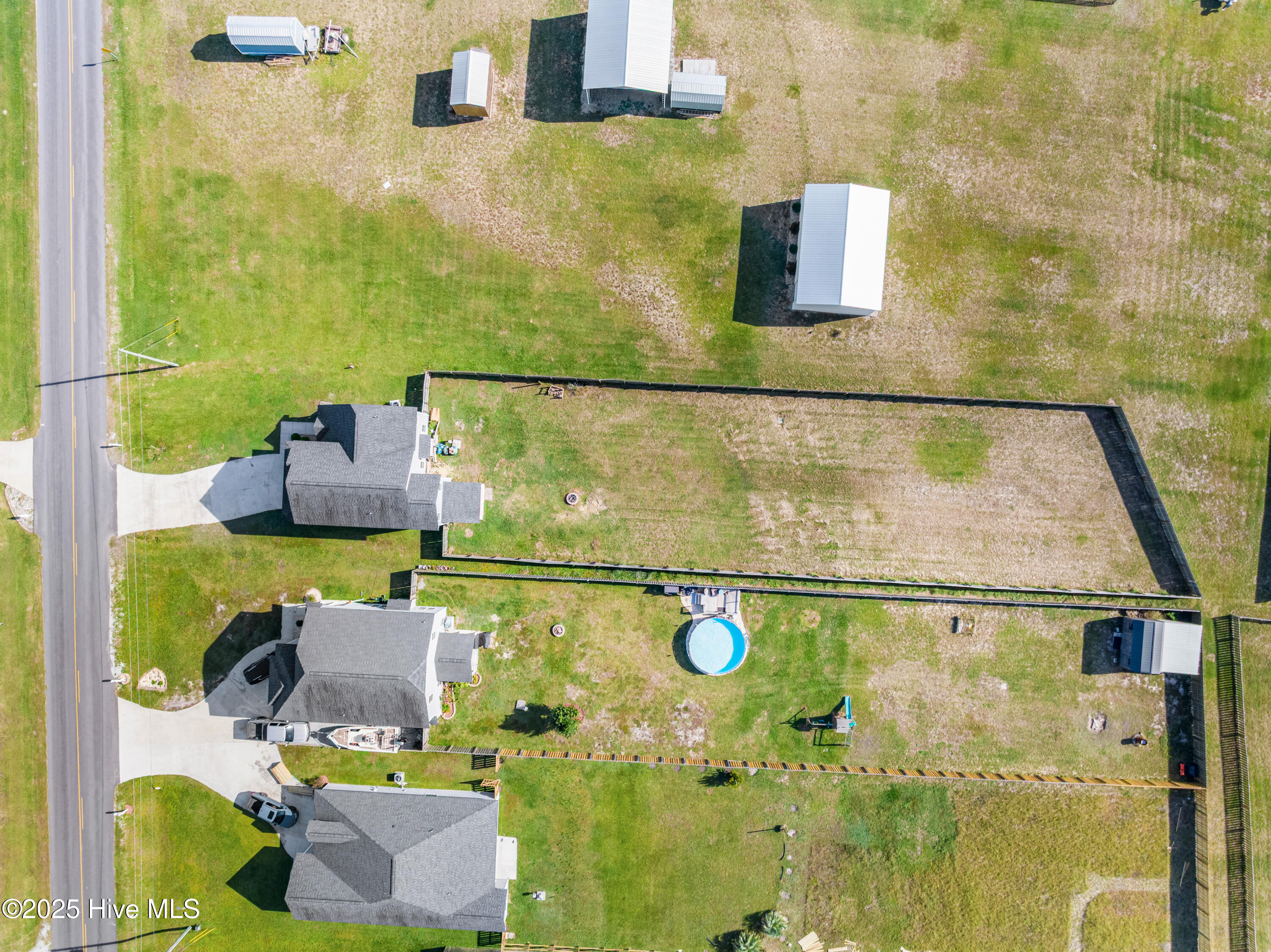 100538122 | Photo 53