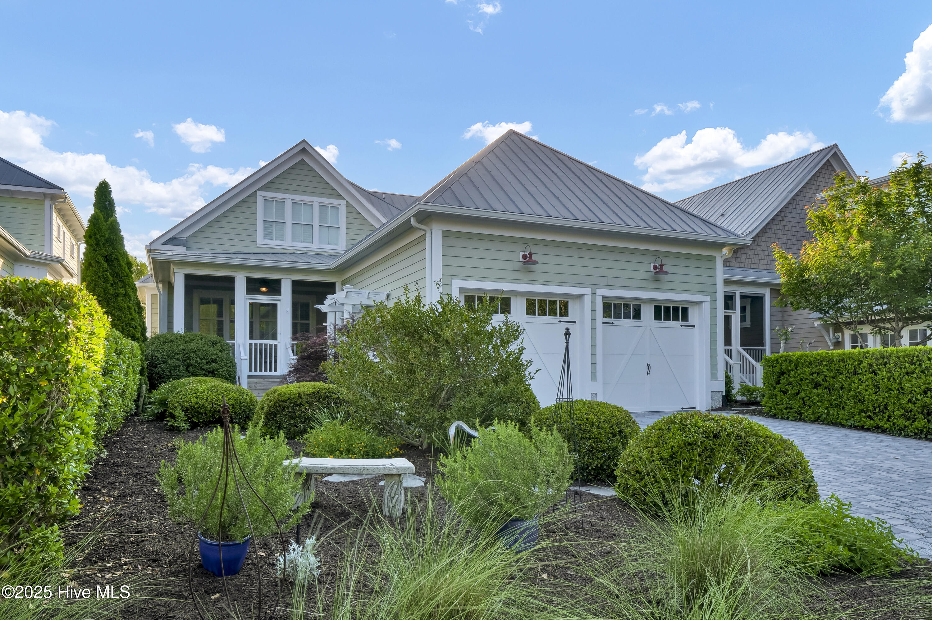 100504953 | Photo 43