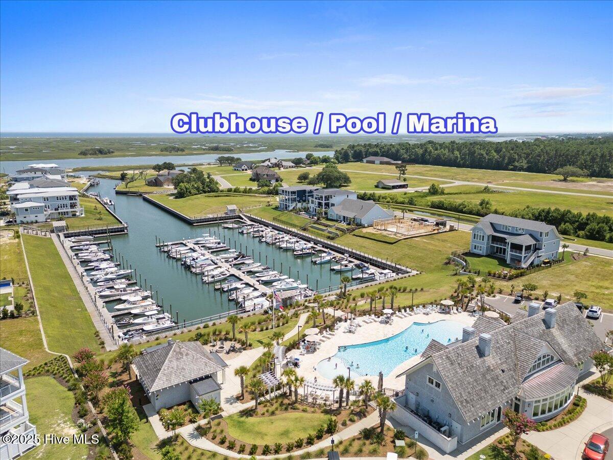 100516442 | Photo 28