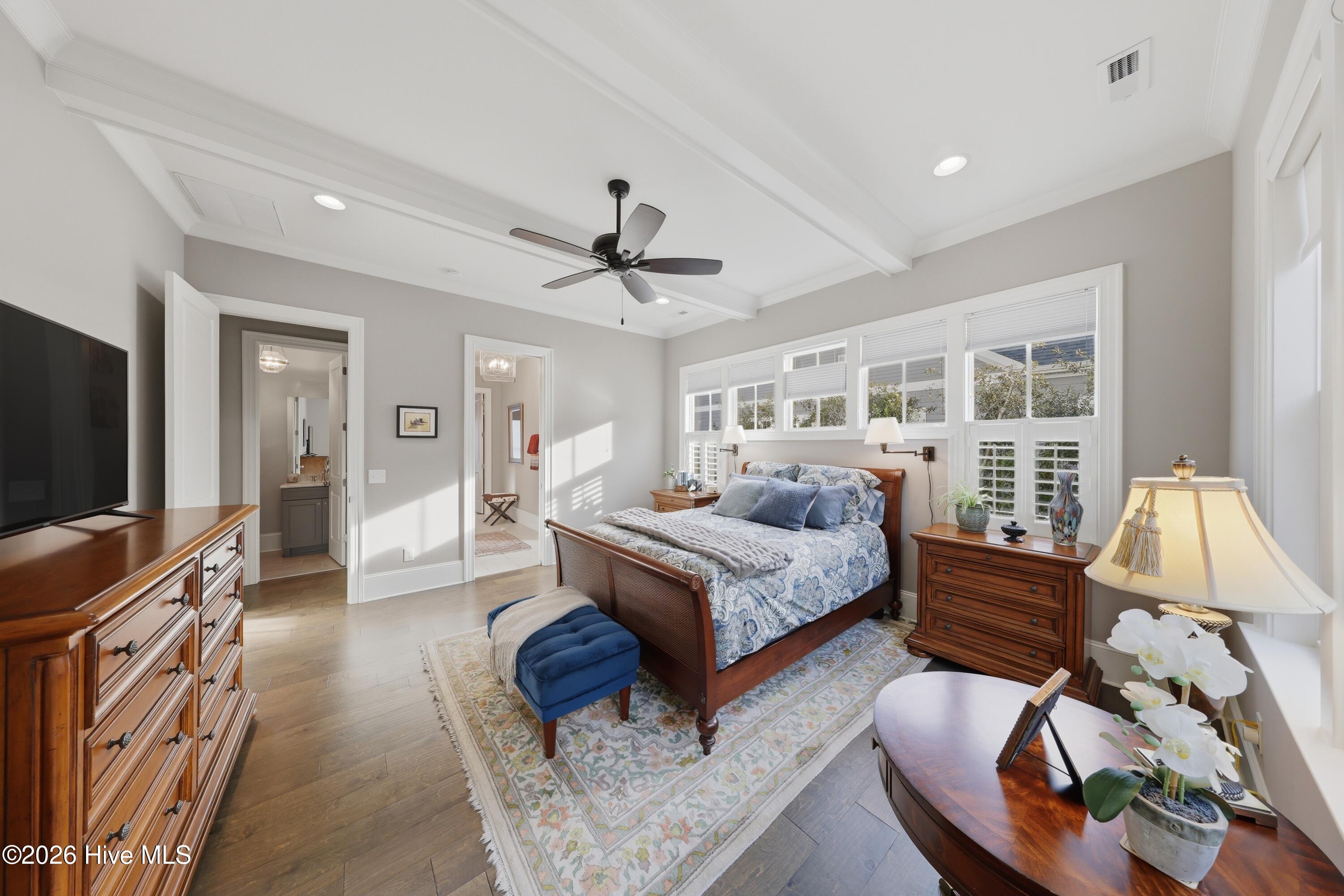 100560697 | Photo 37