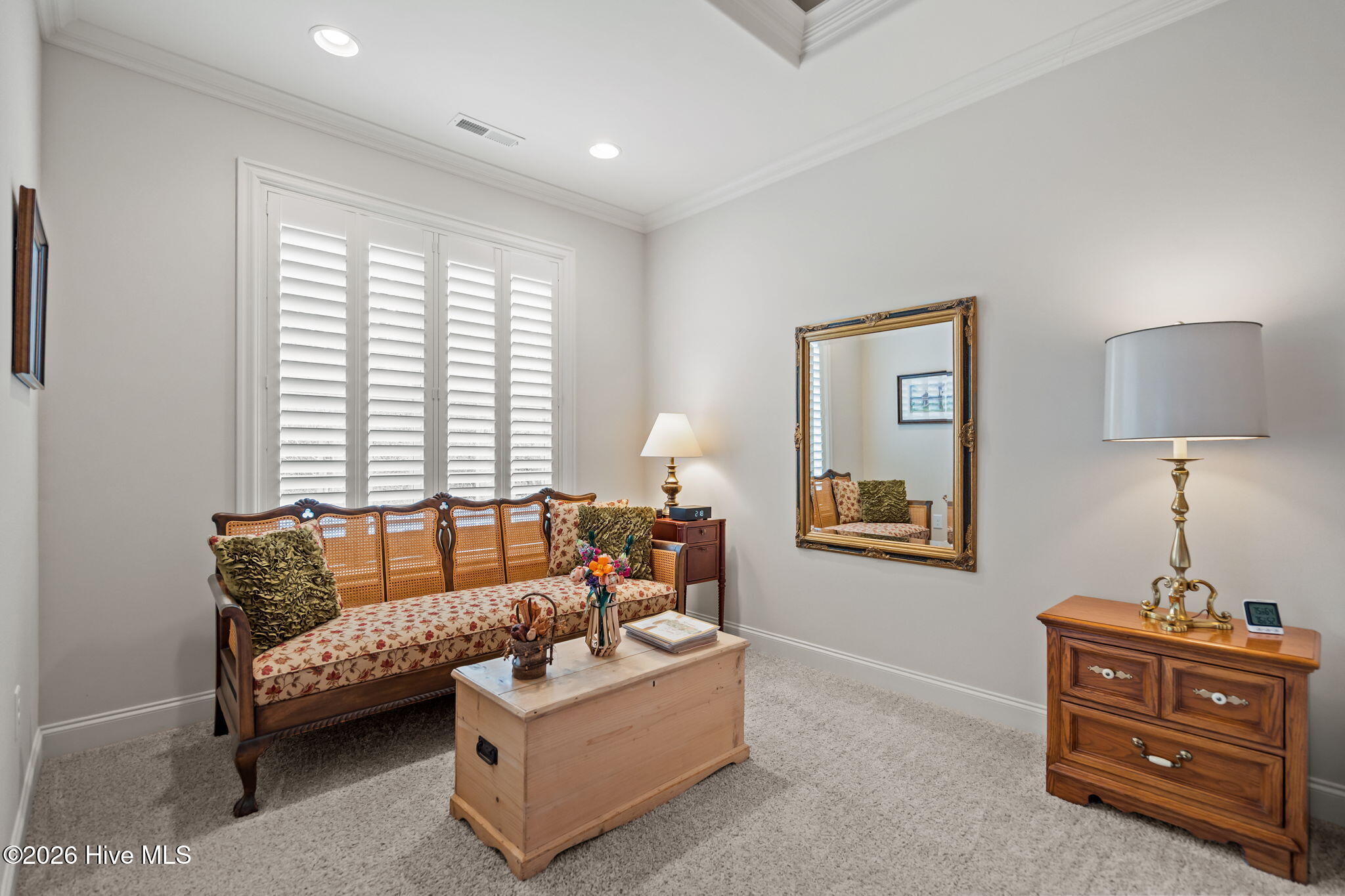 100565416 | Photo 37