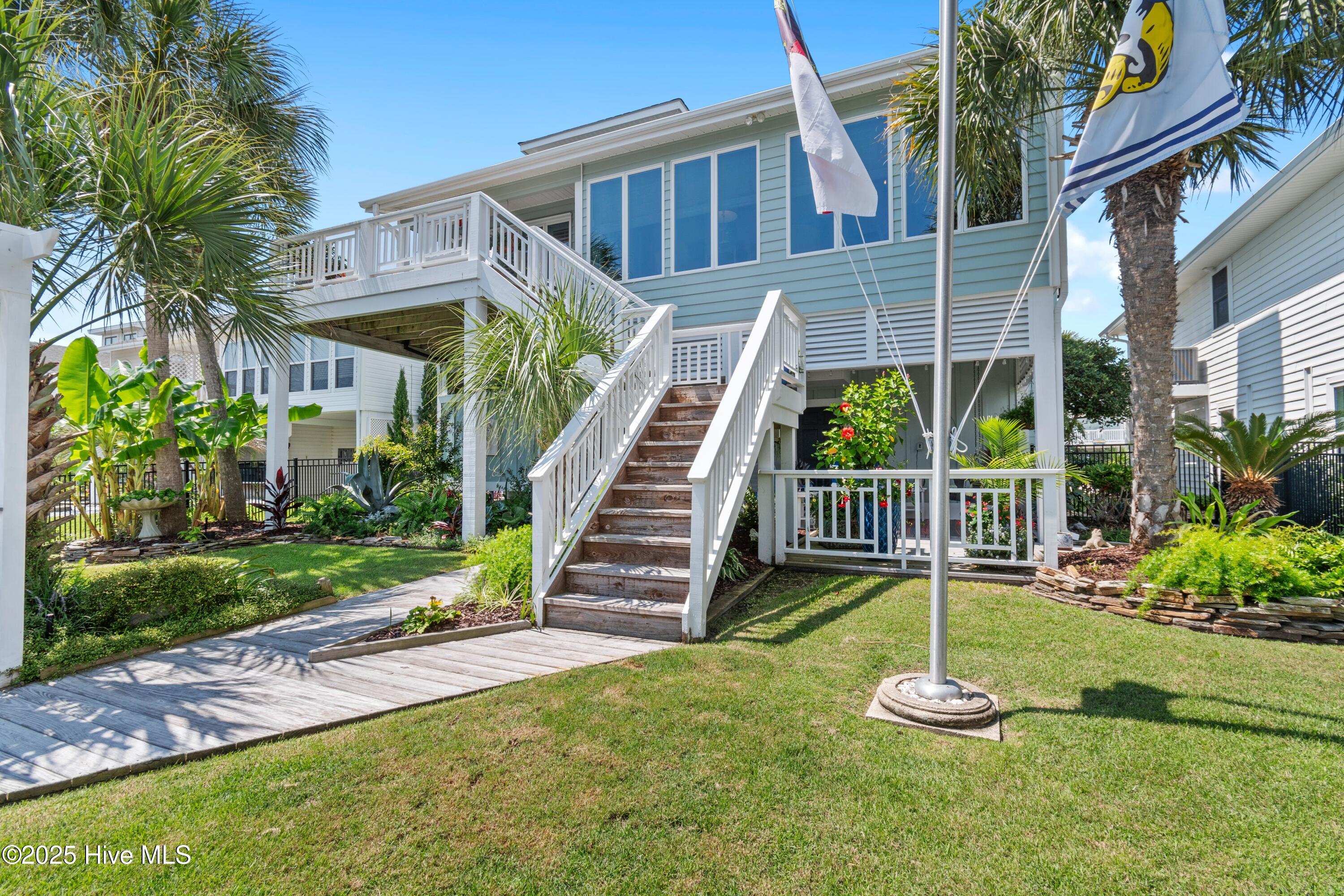 100527373 | Photo 53