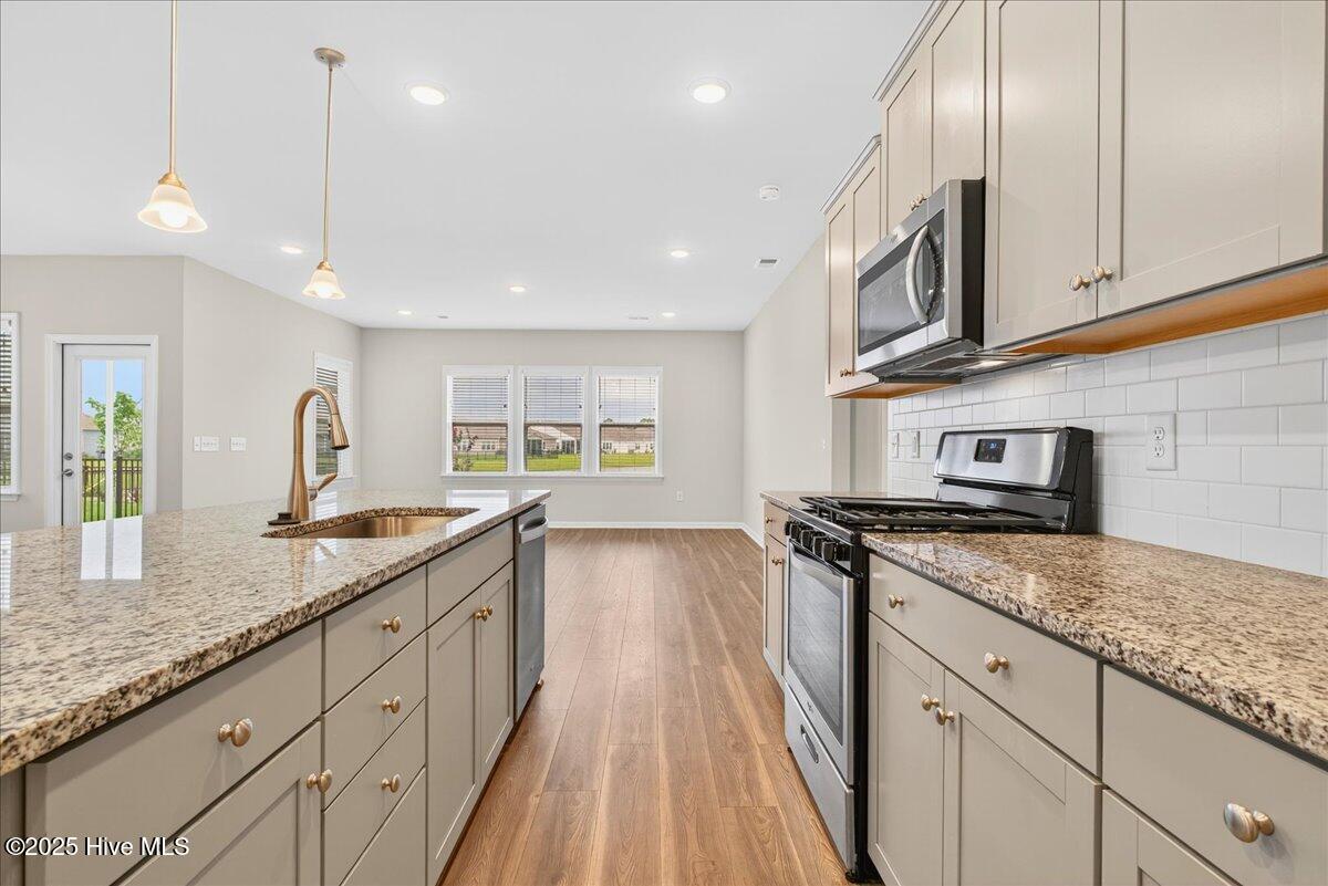 100522416 | Photo 20