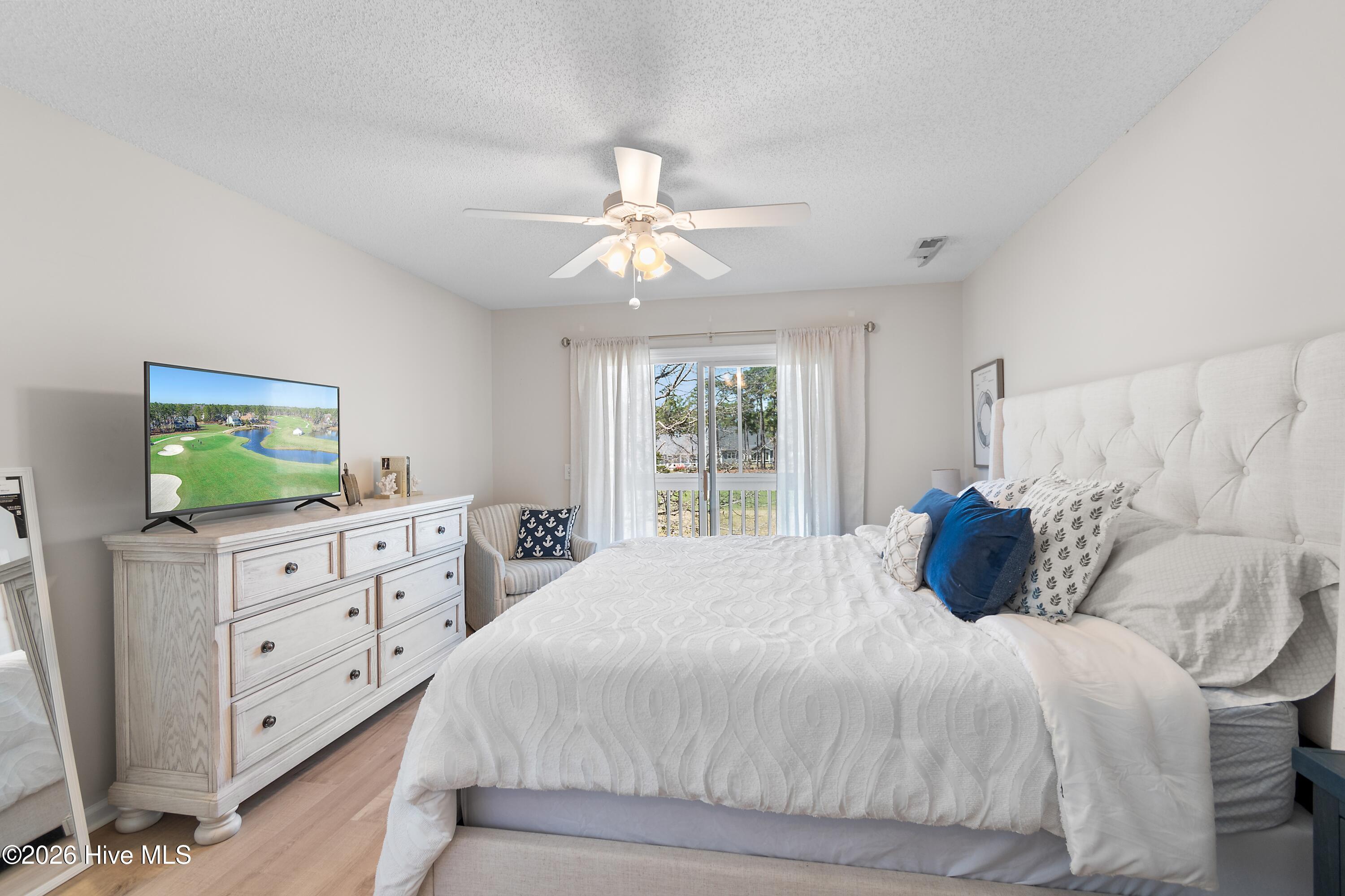 100563960 | Photo 13