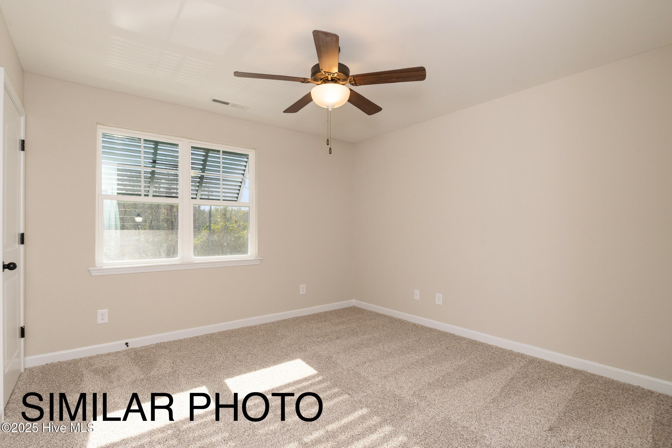 100537958 | Photo 17