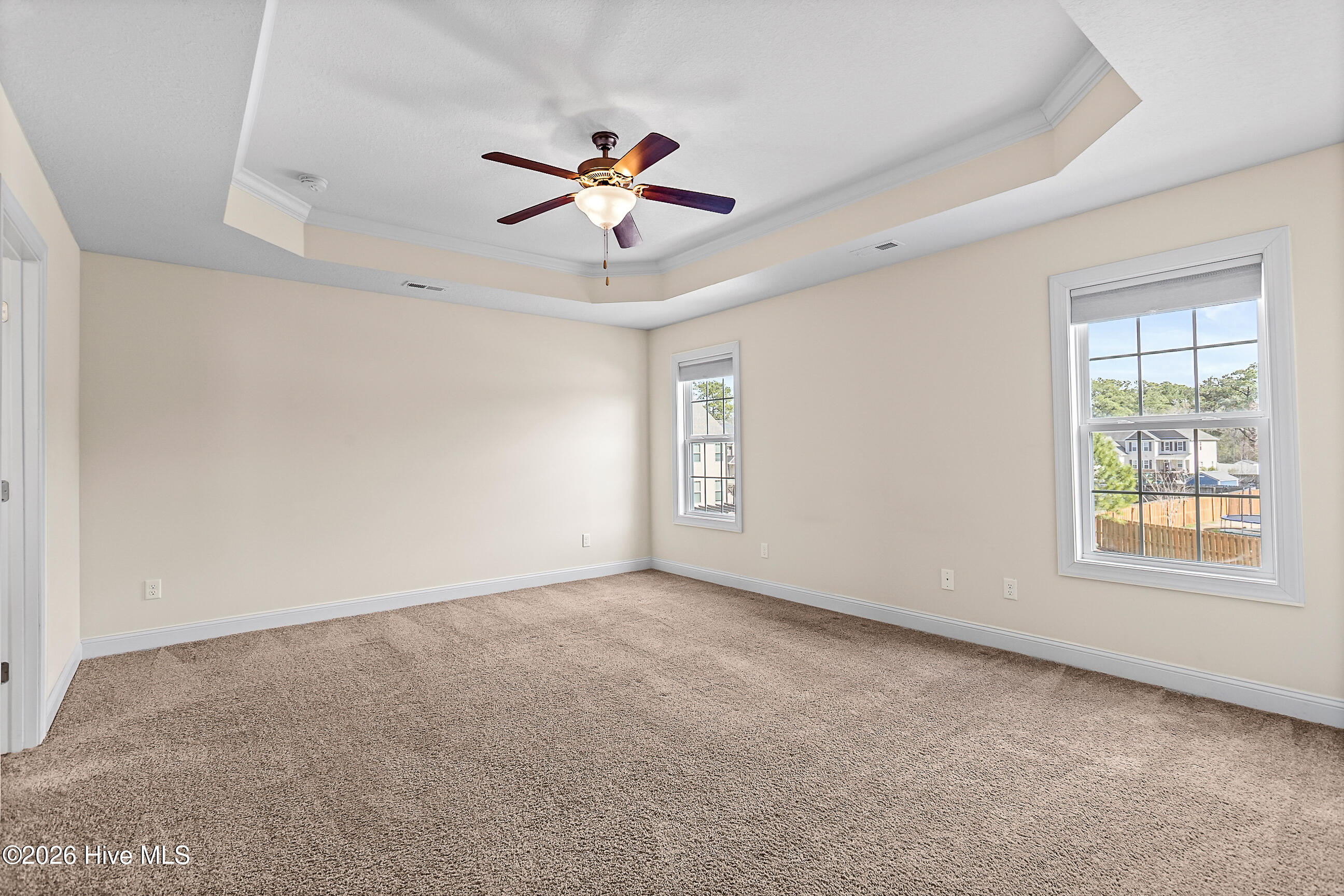 100557533 | Photo 20