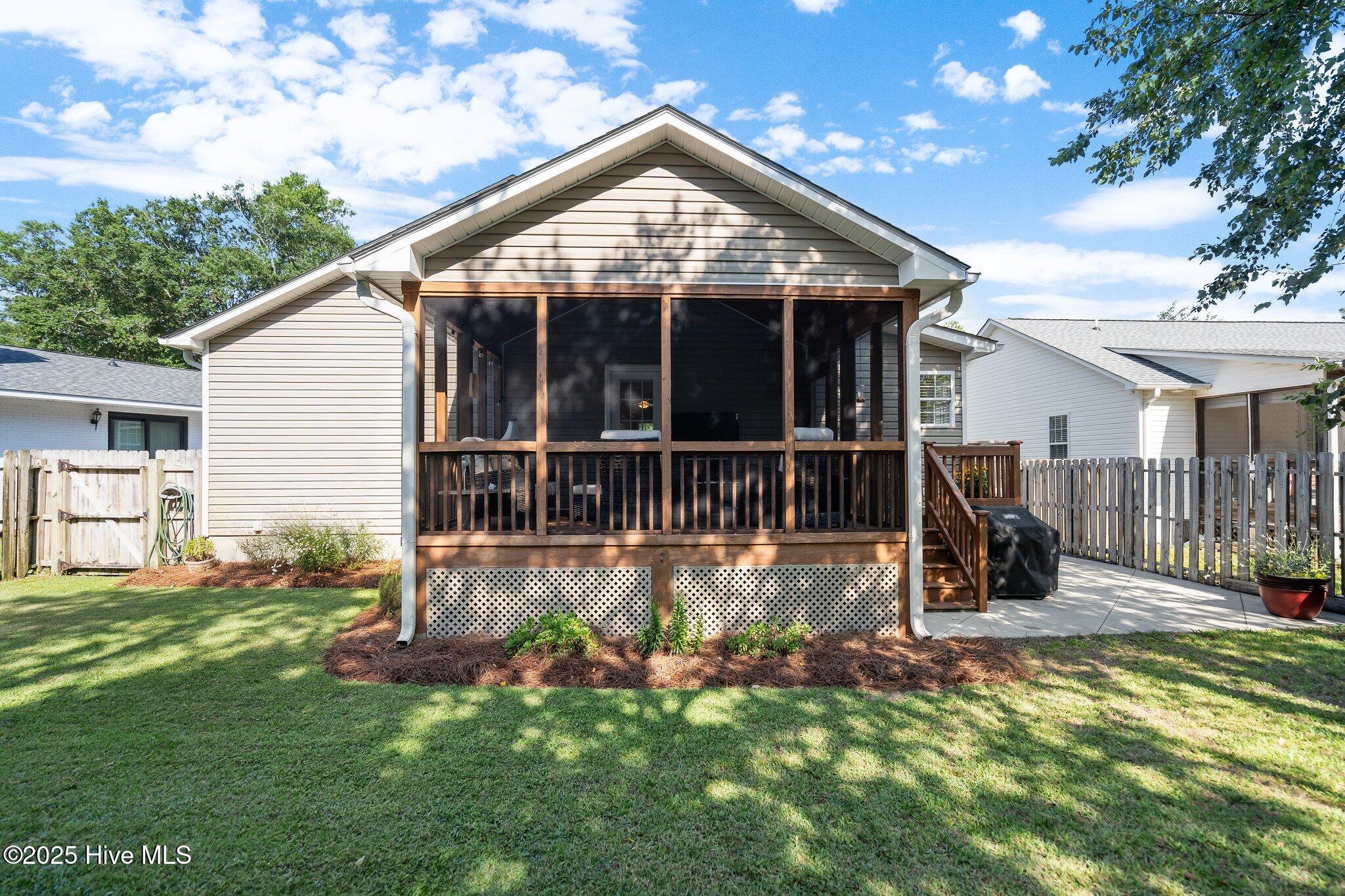 100516795 | Photo 40