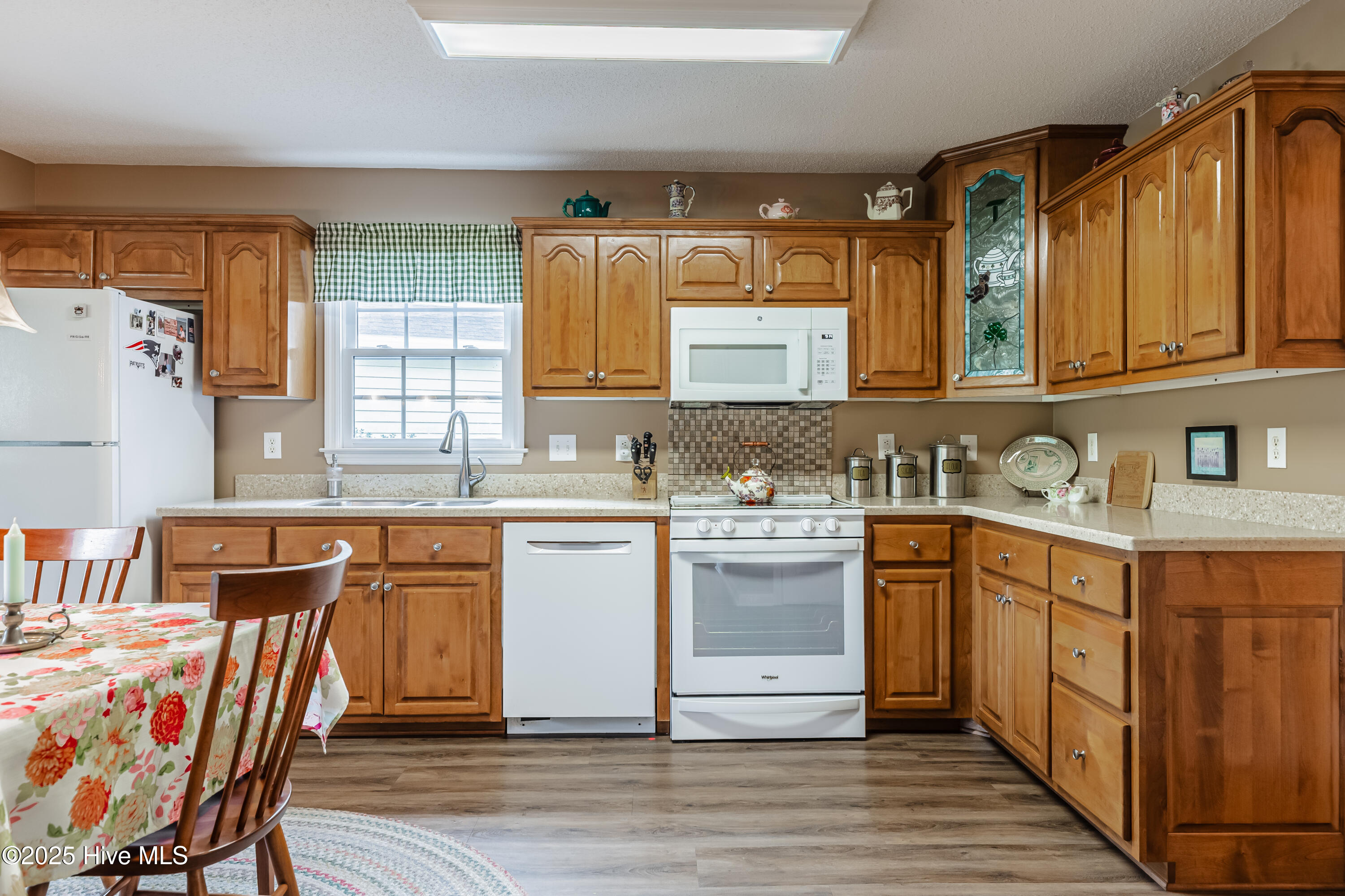 100535569 | Photo 21