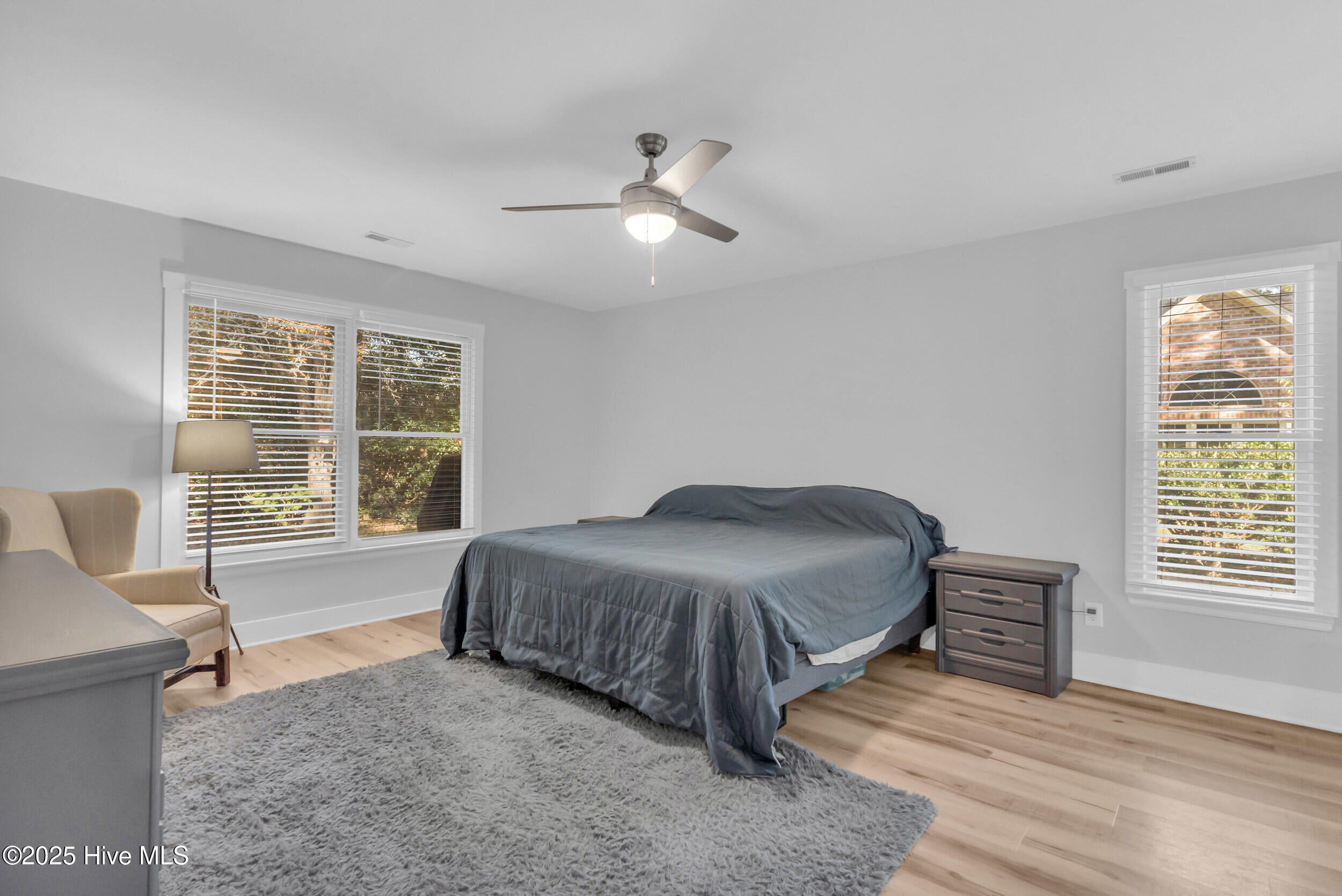 100538060 | Photo 17