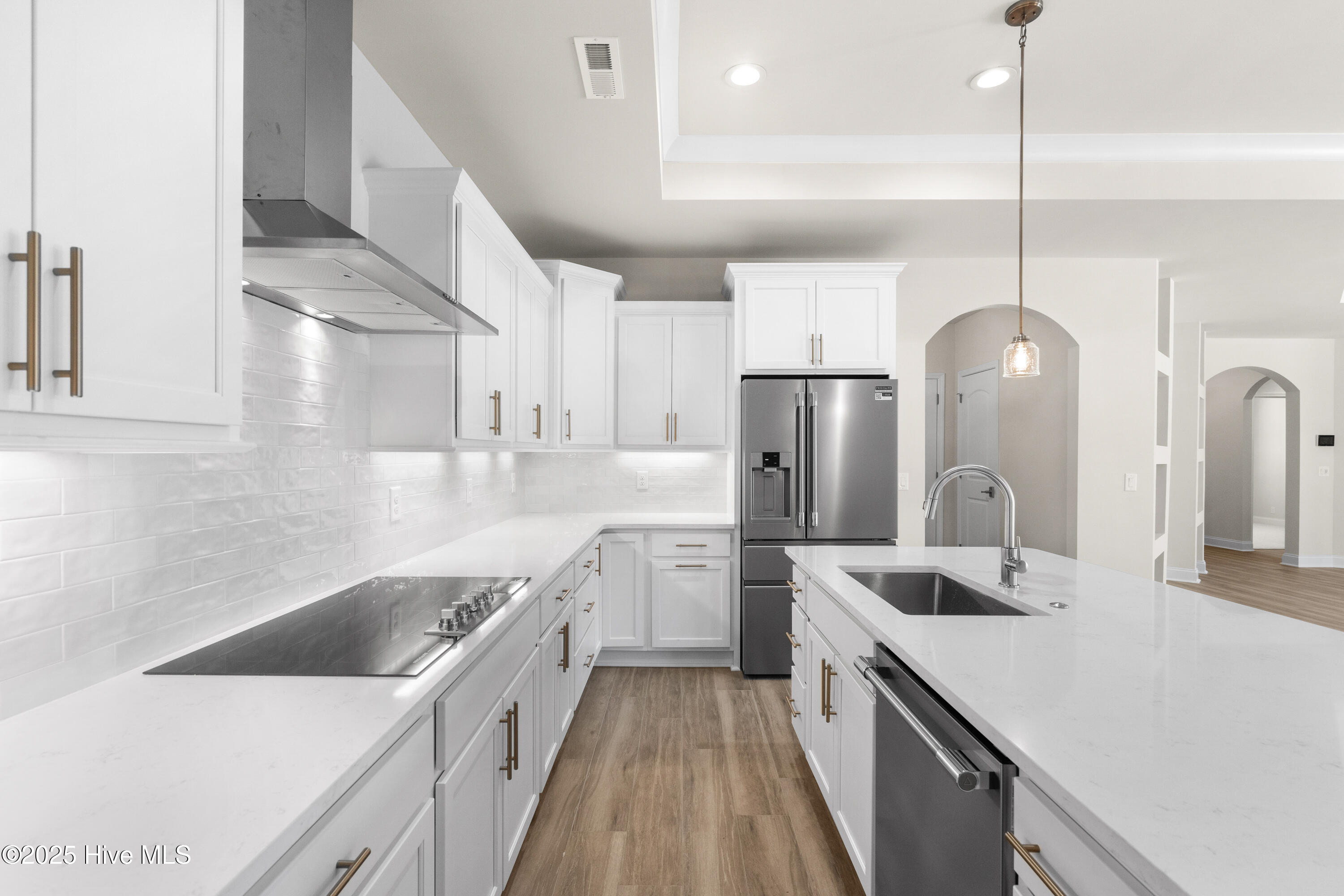 100499981 | Photo 15