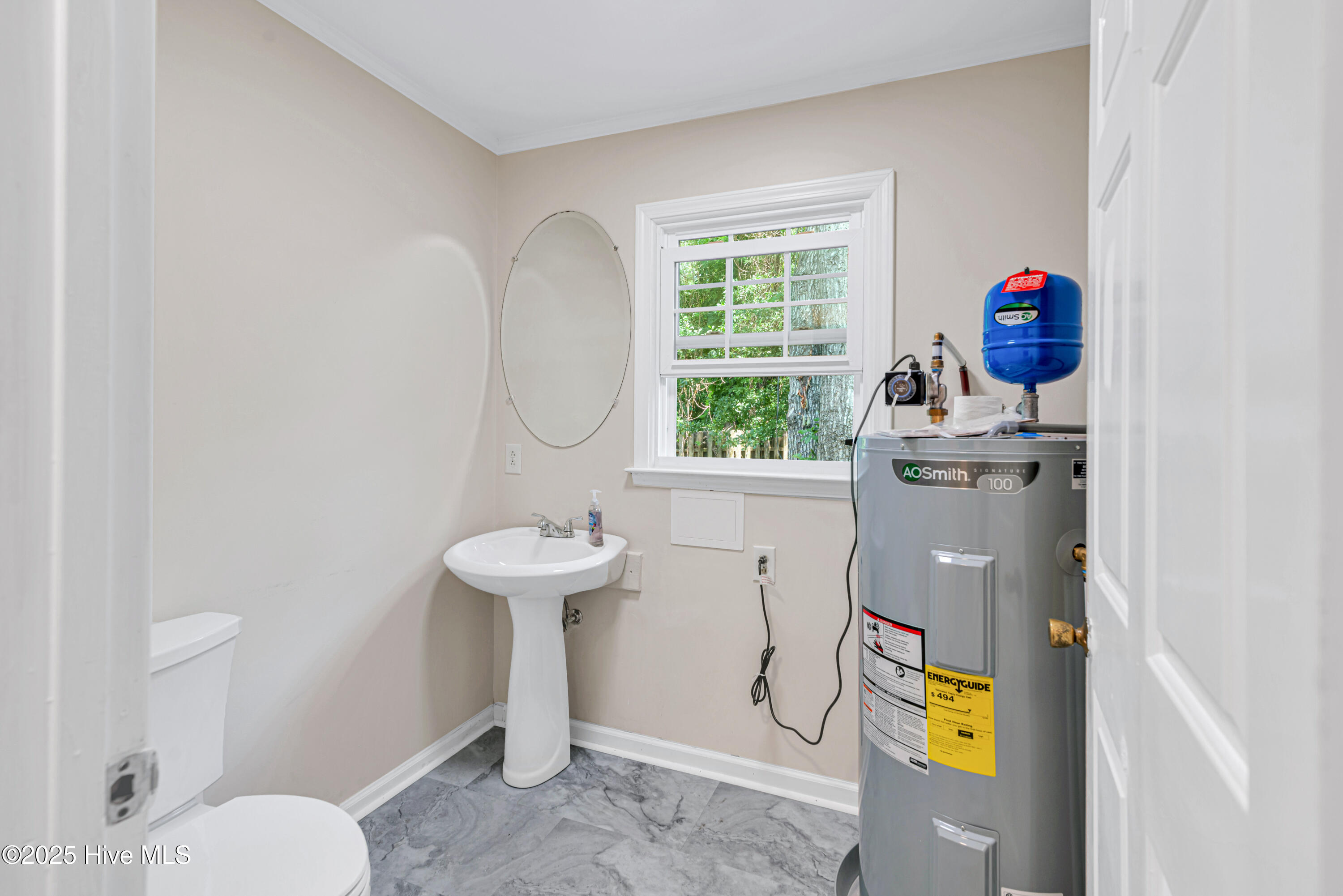 100536398 | Photo 15