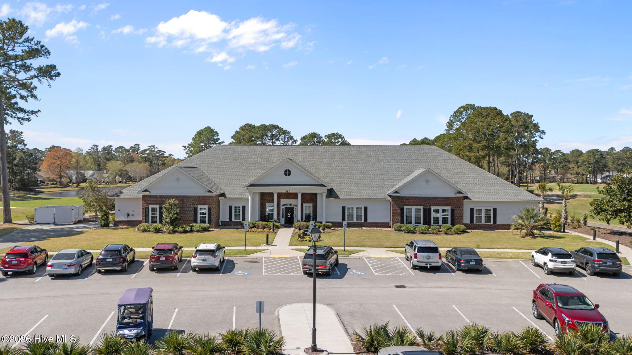 100561049 | Photo 42