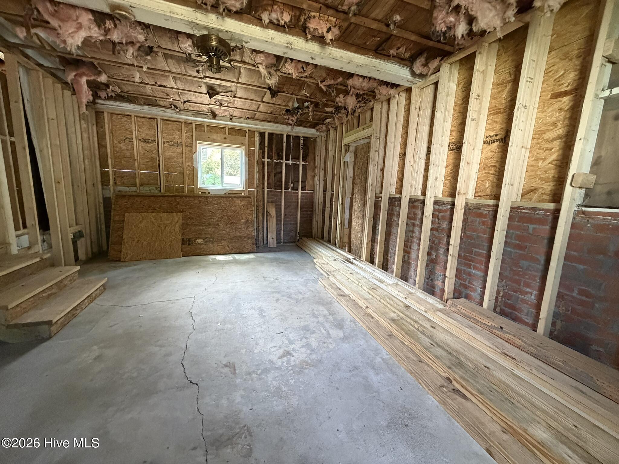 100562528 | Photo 13