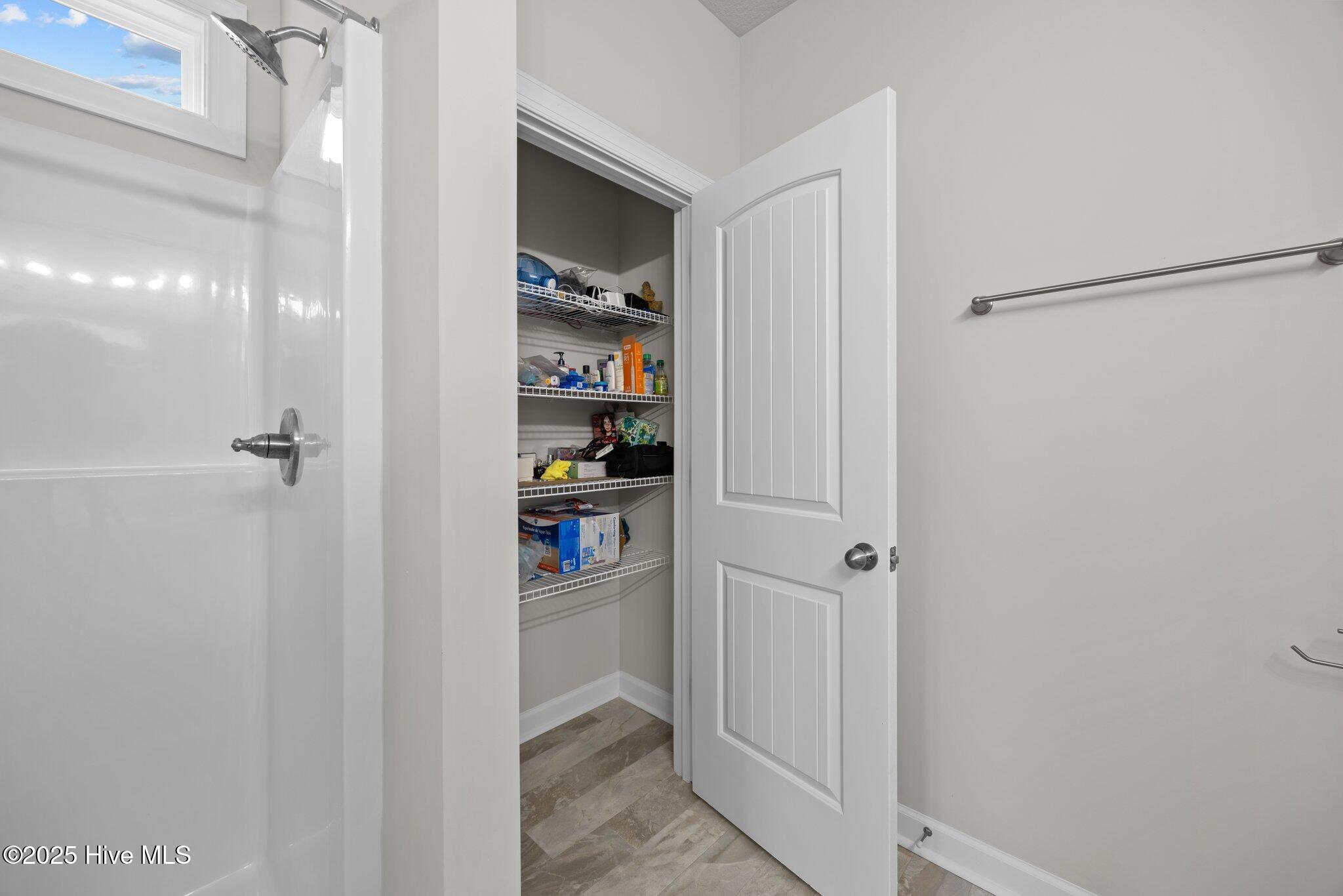 100557164 | Photo 12