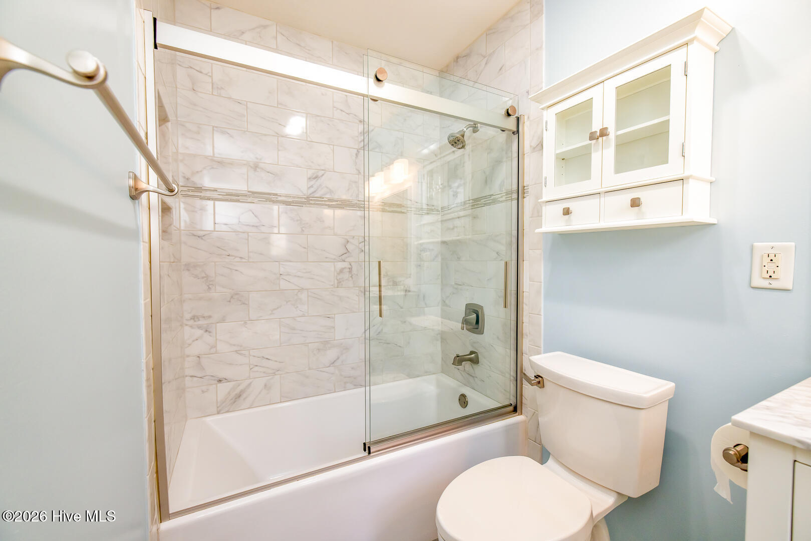 100567936 | Photo 19