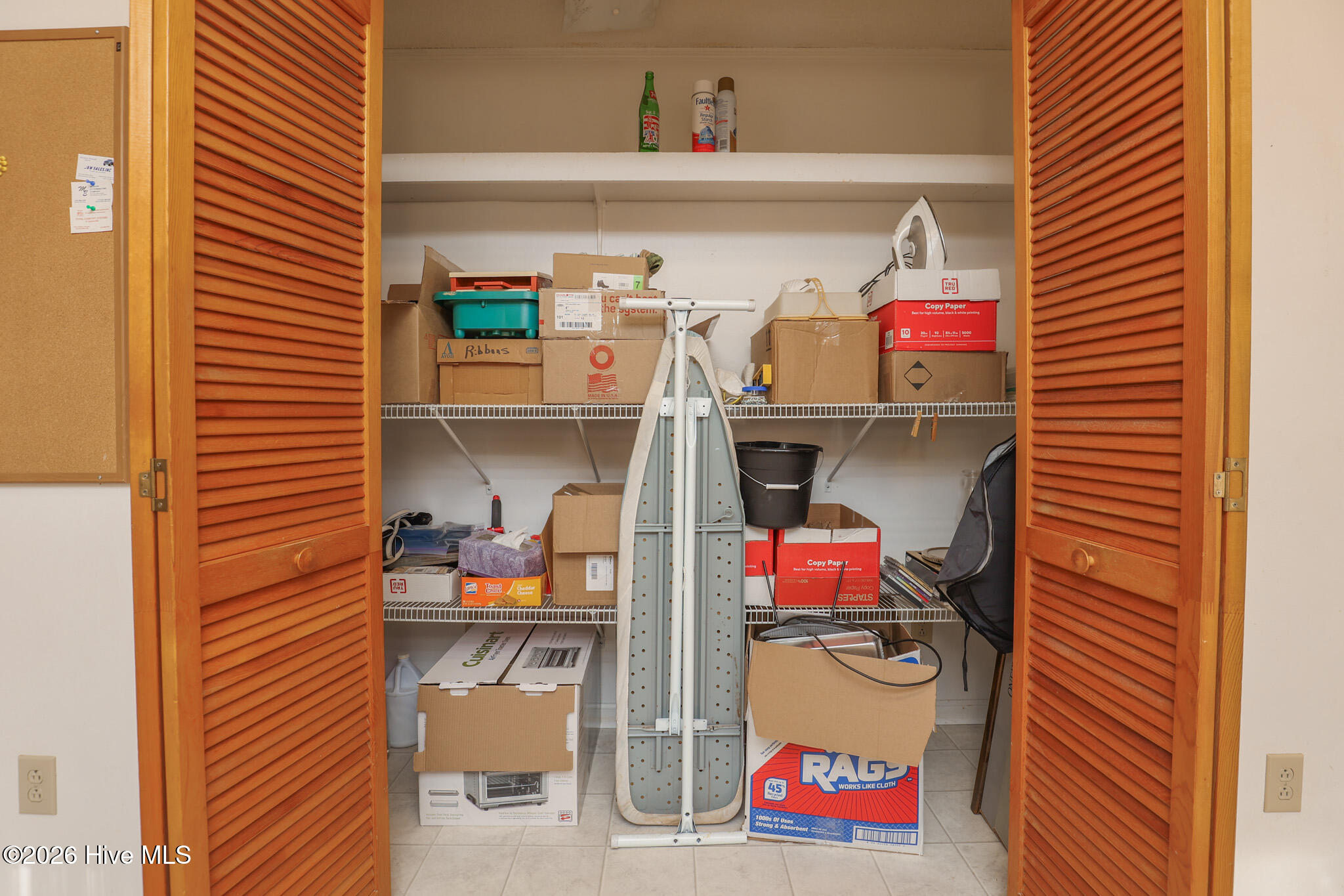 100550482 | Photo 24