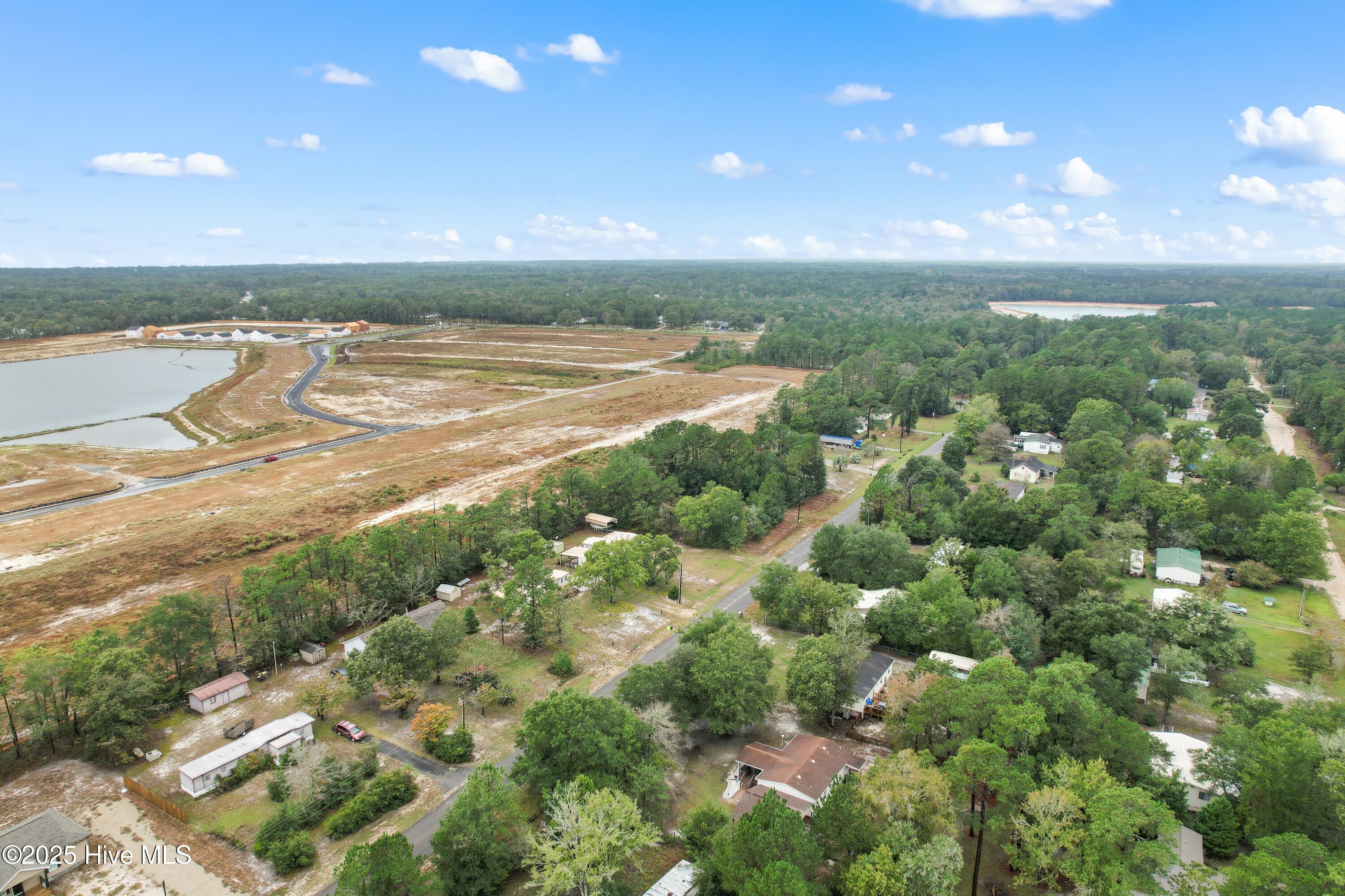 100570016 | Photo 38