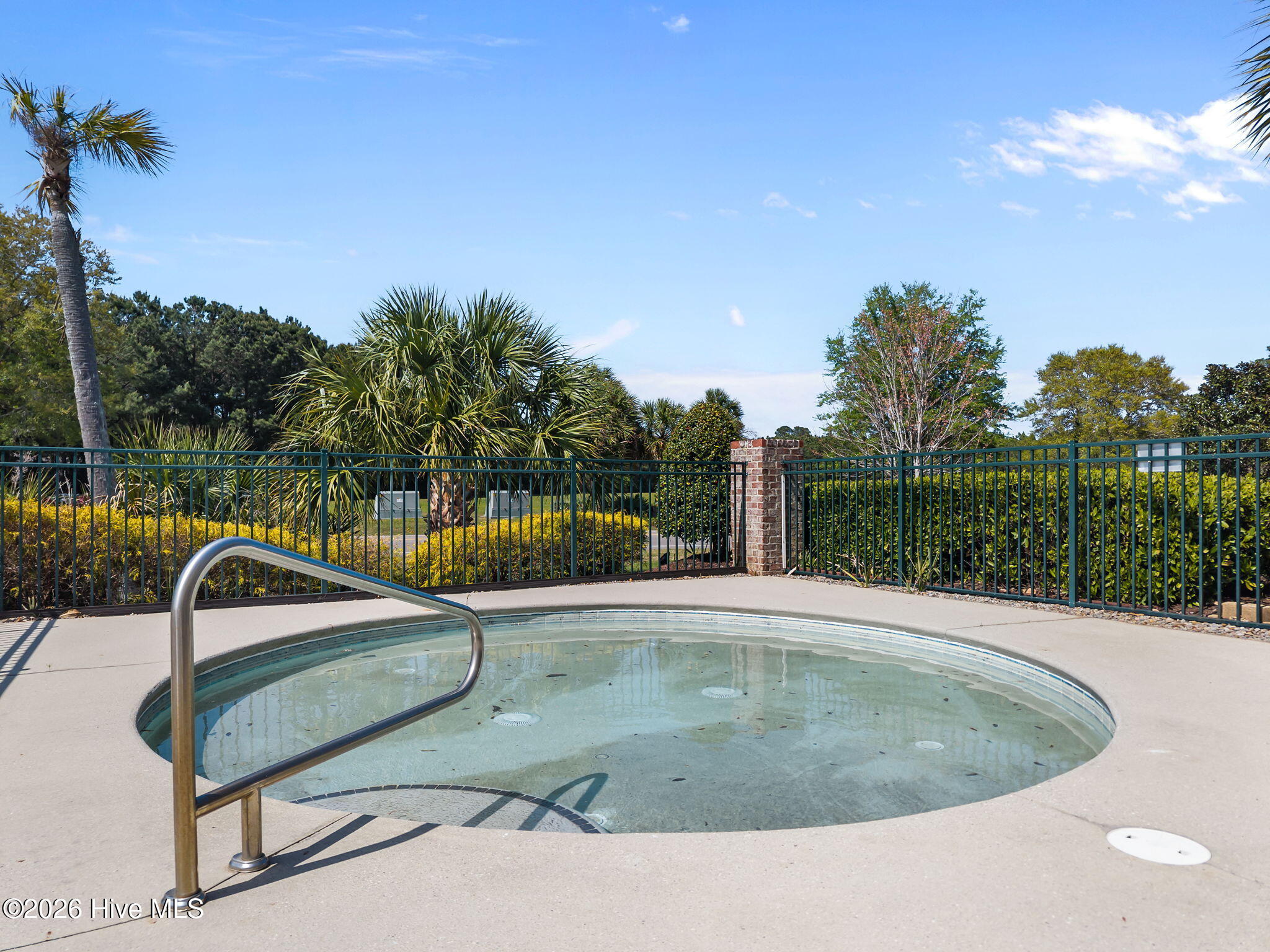 100569806 | Photo 42