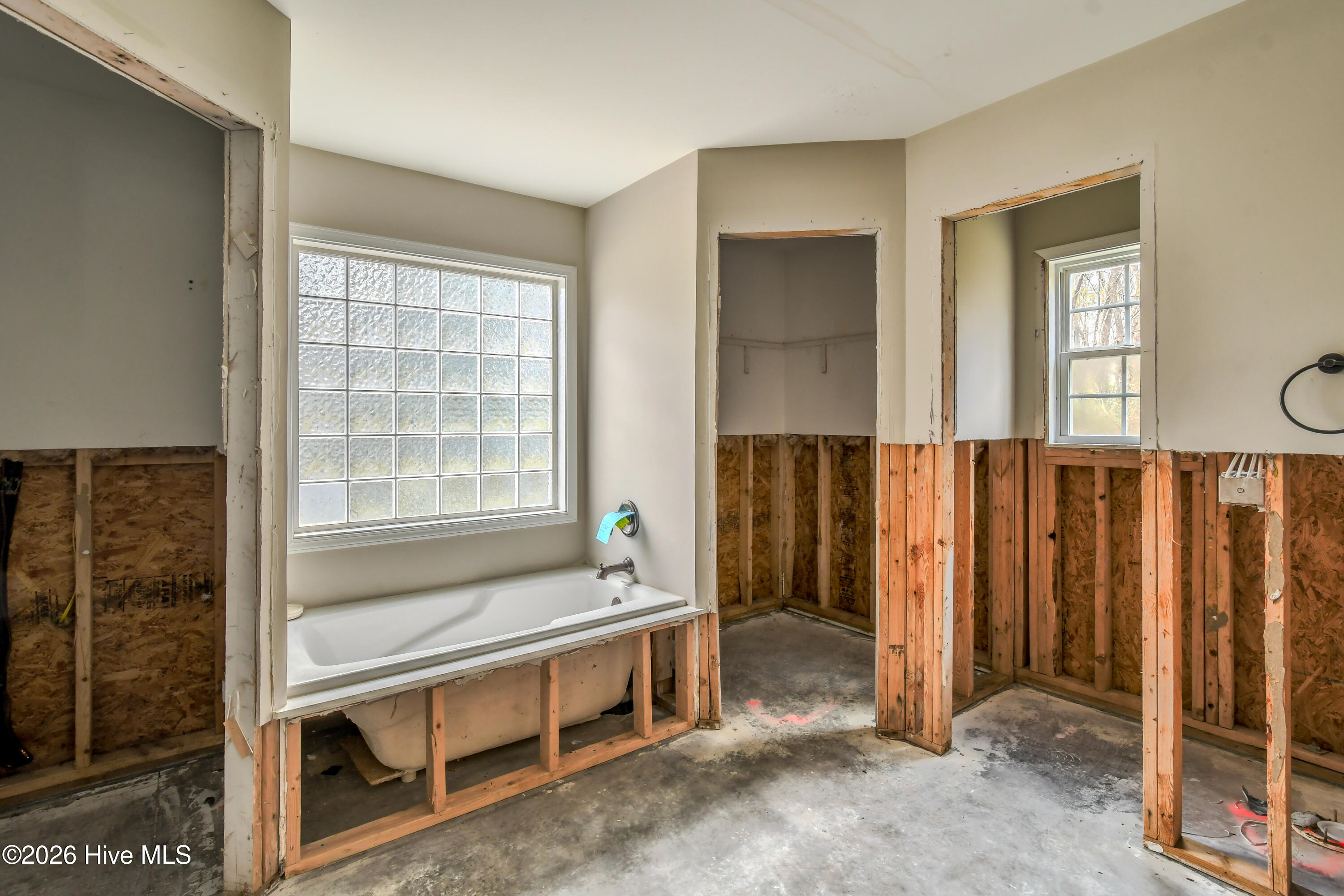 100547567 | Photo 20