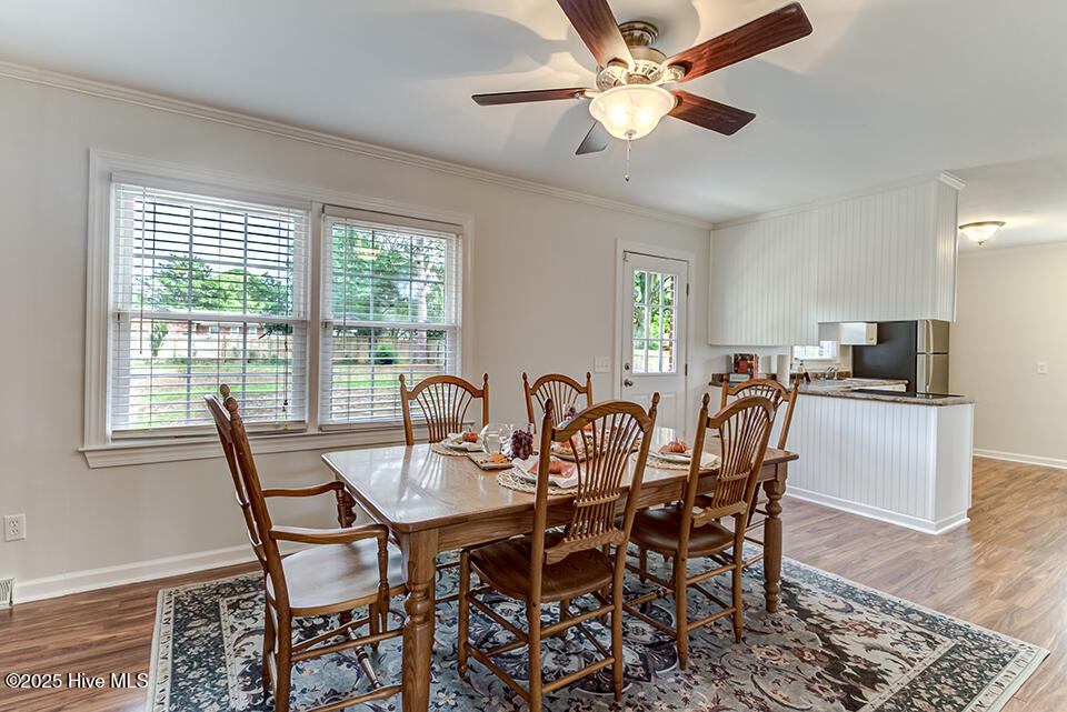 100535160 | Photo 11