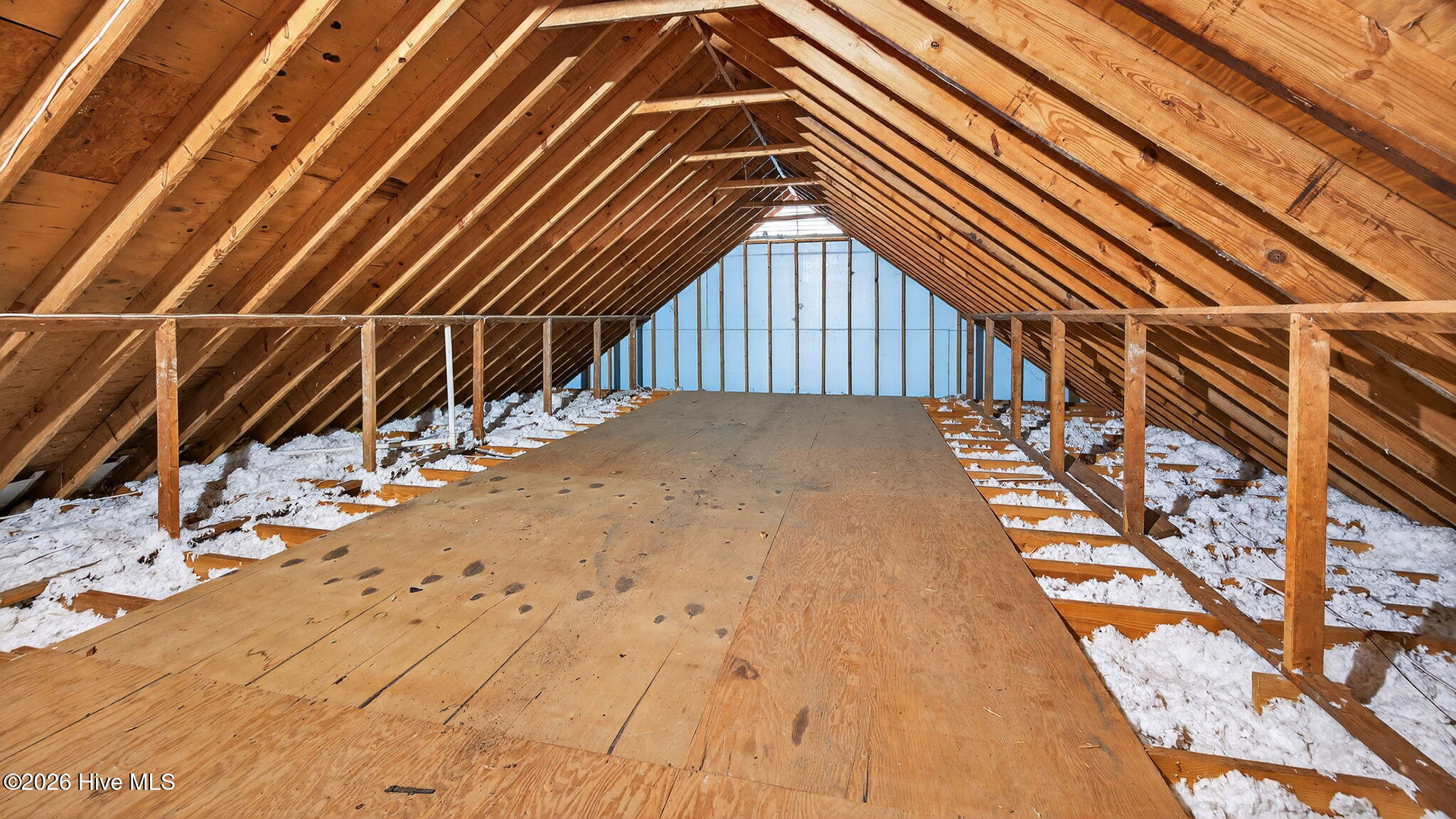 26-web-or-mls-846 Darrell Drive-25