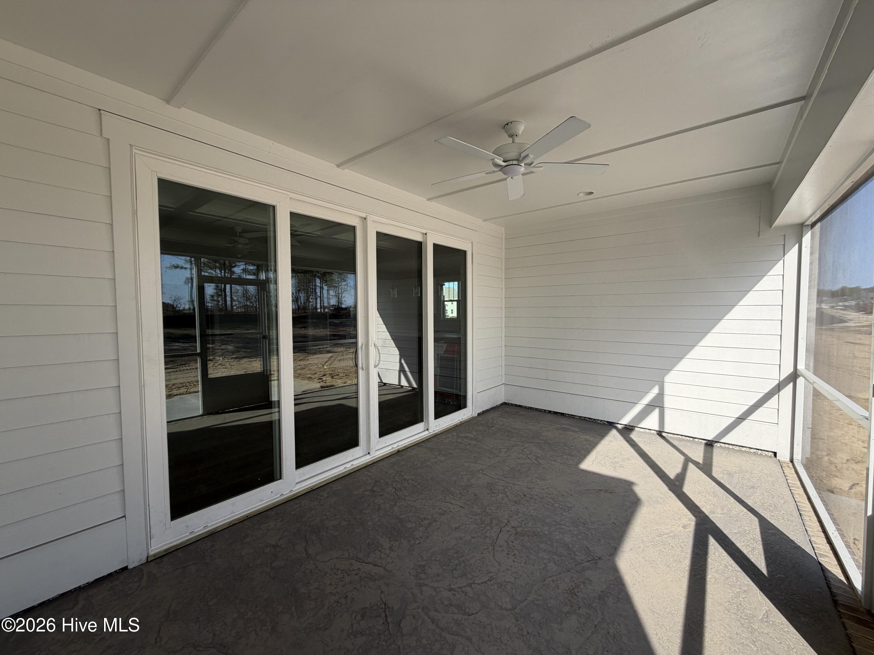 100532147 | Photo 37